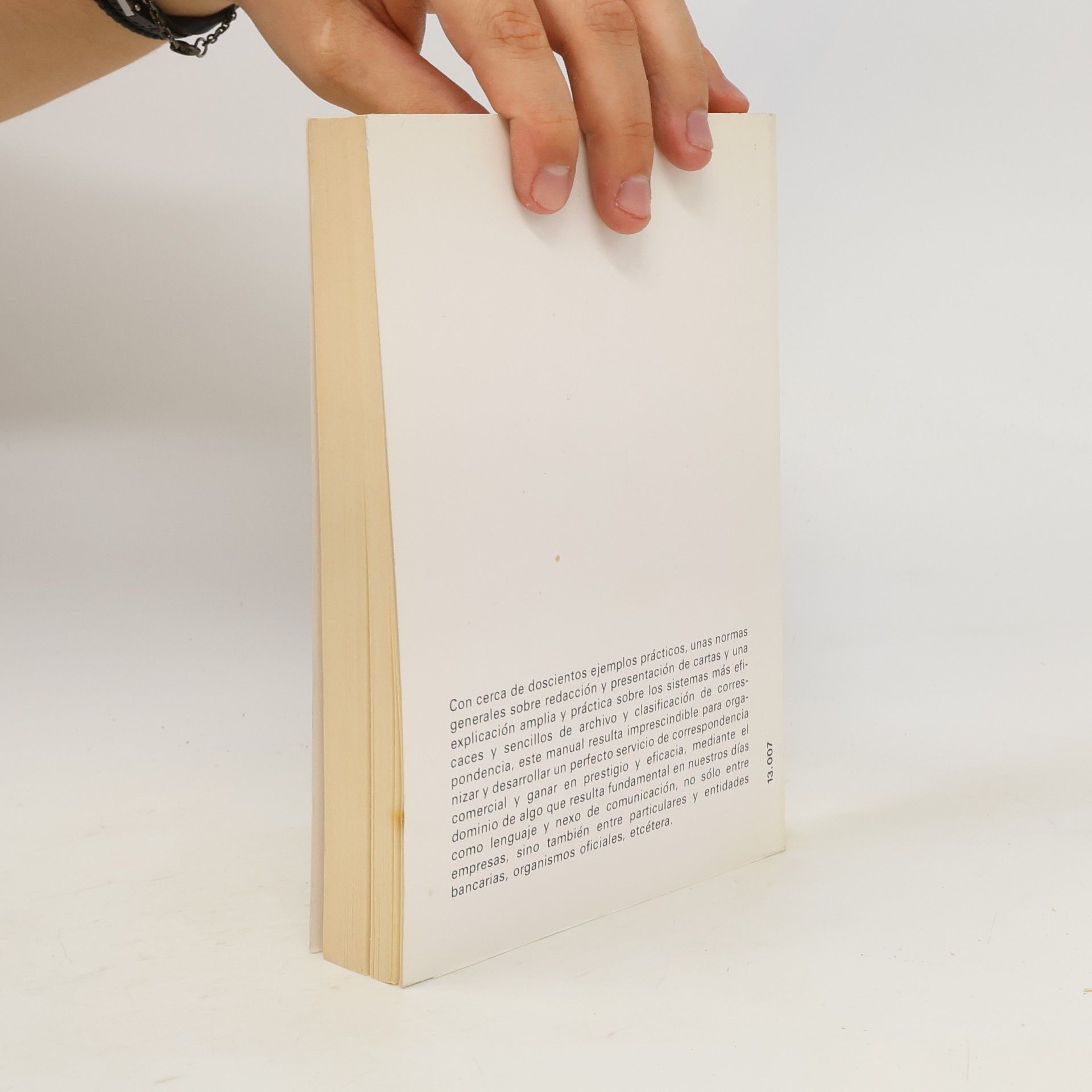 Carlos Garrido Manual de correspondencia comercial moderna/ manual of modern business correspondence