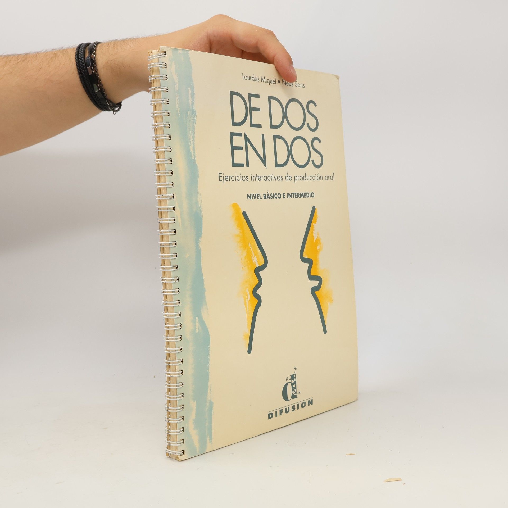De dos en dos