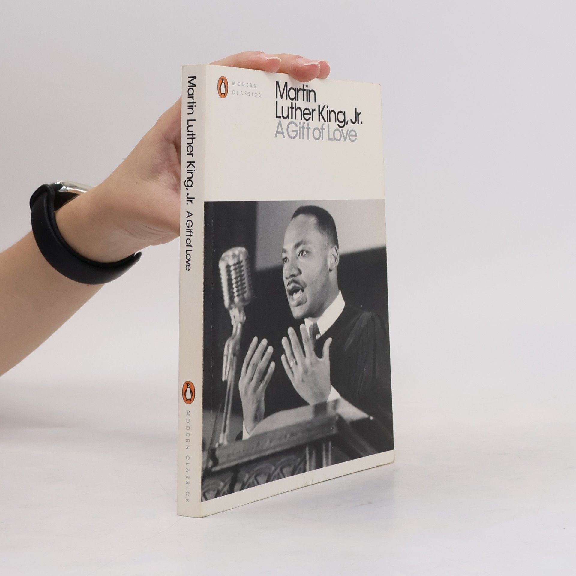 Martin Luther King A Gift of Love