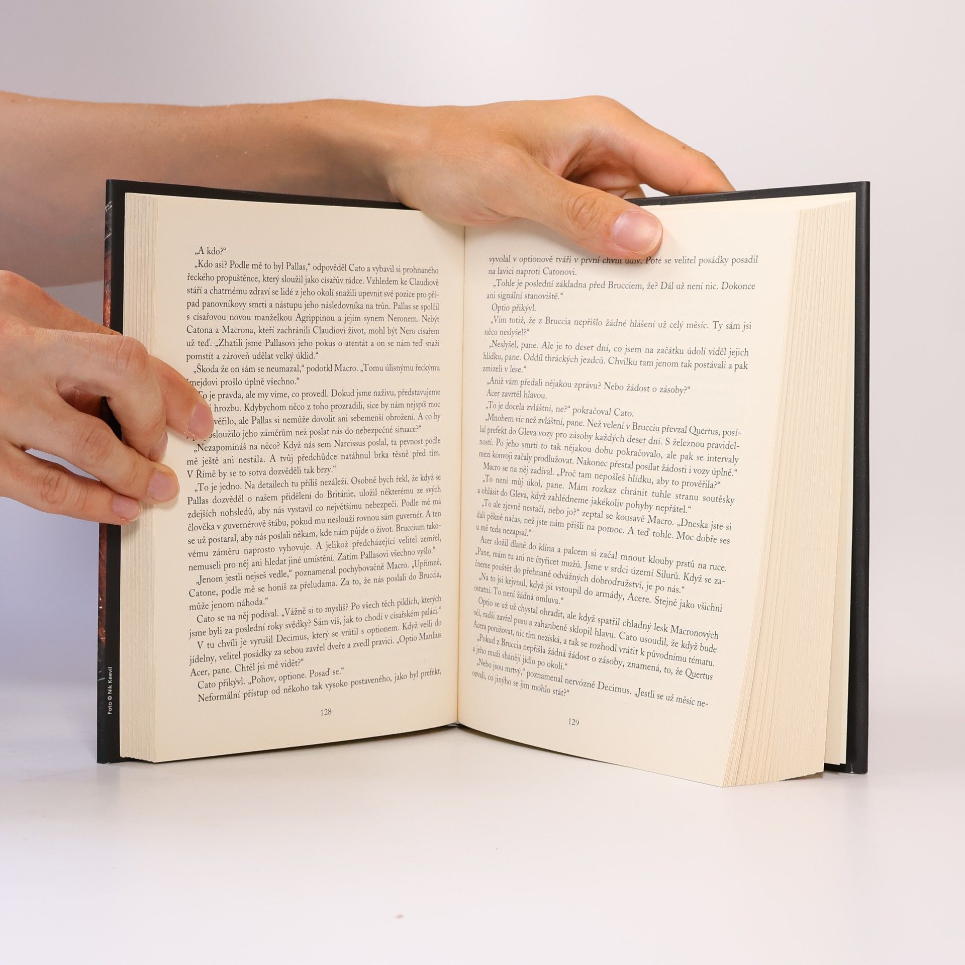 Simon Scarrow Krvaví havrani