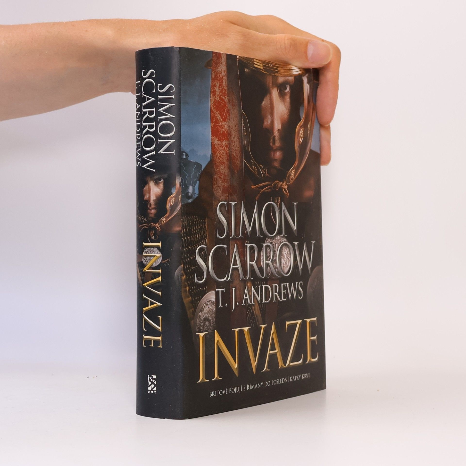 Simon Scarrow Invaze