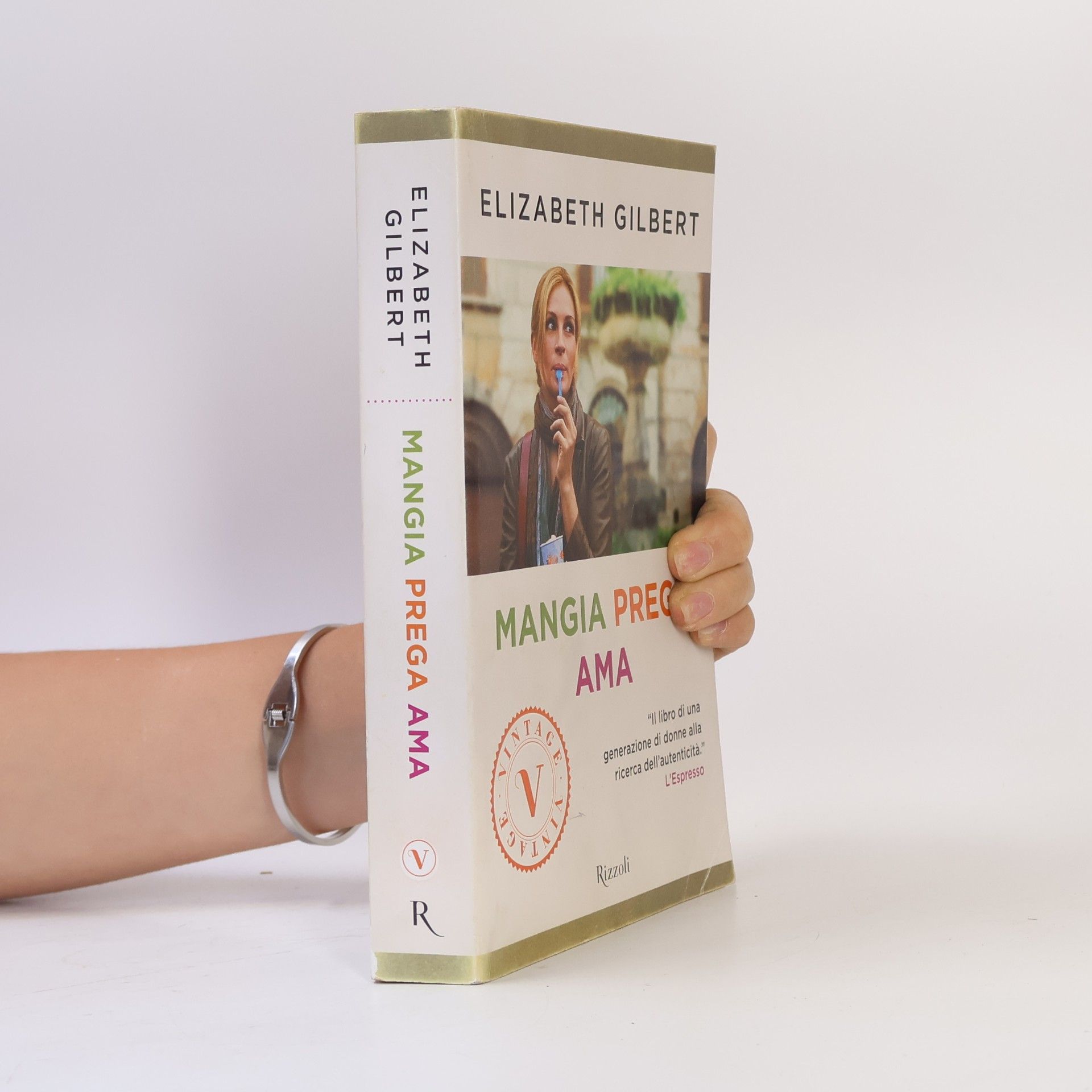 Elizabeth Gilbert Mangia prega ama