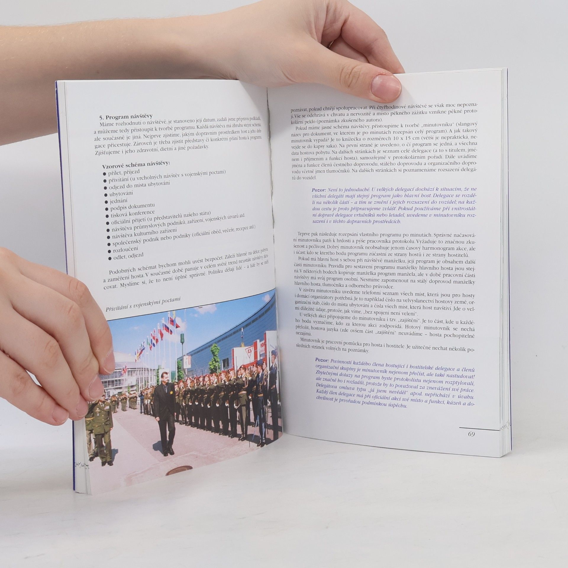 Various authors Diplomatický protokol a diplomatická praxe
