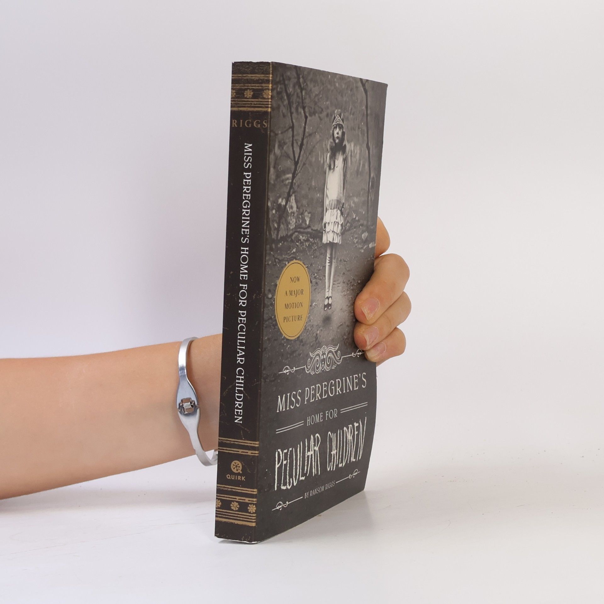 Ransom Riggs Miss Peregrine's Home for Peculiar Children