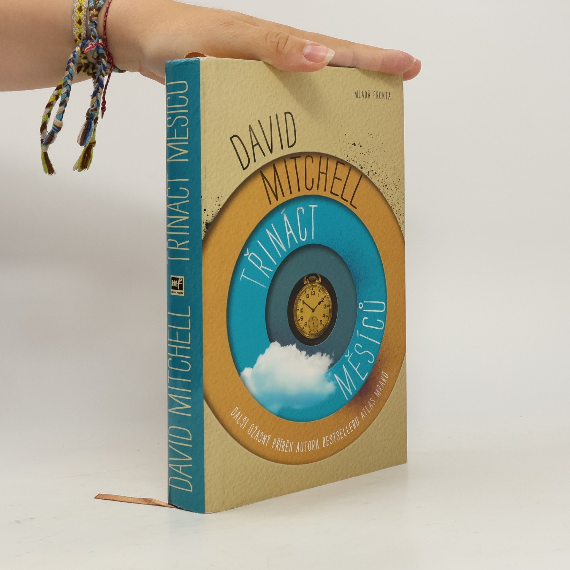 David Mitchell Třináct měsíců
