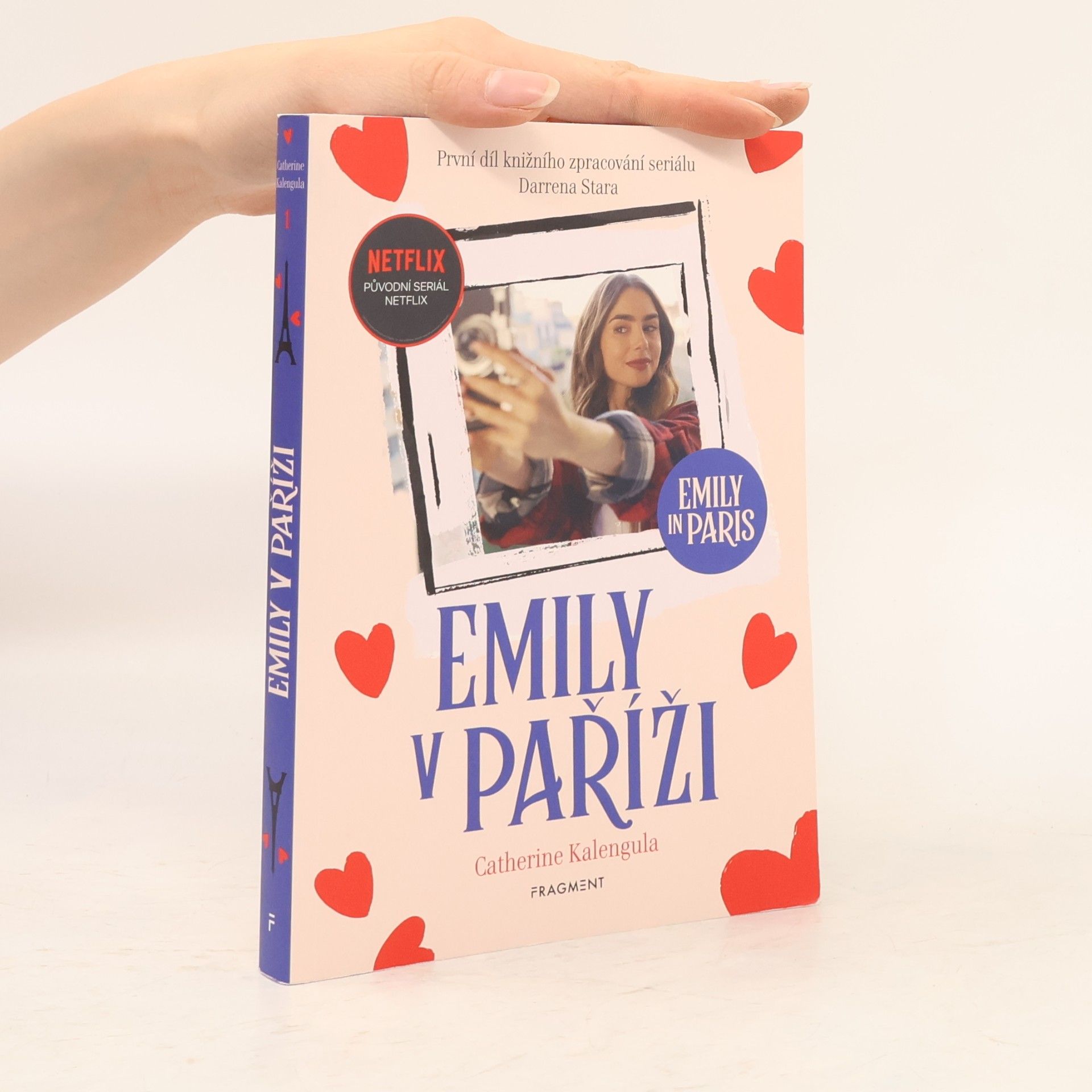Catherine Kalengula Emily v Paříži