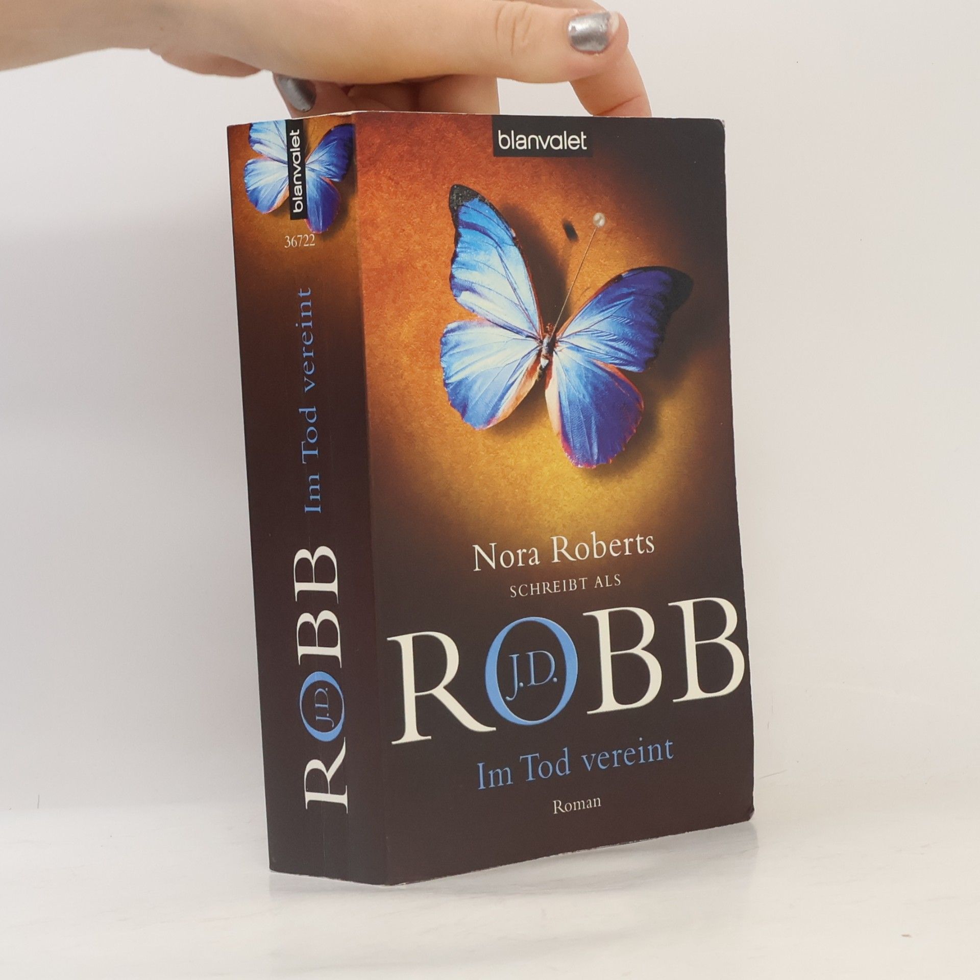 Nora Roberts Im Tod vereint