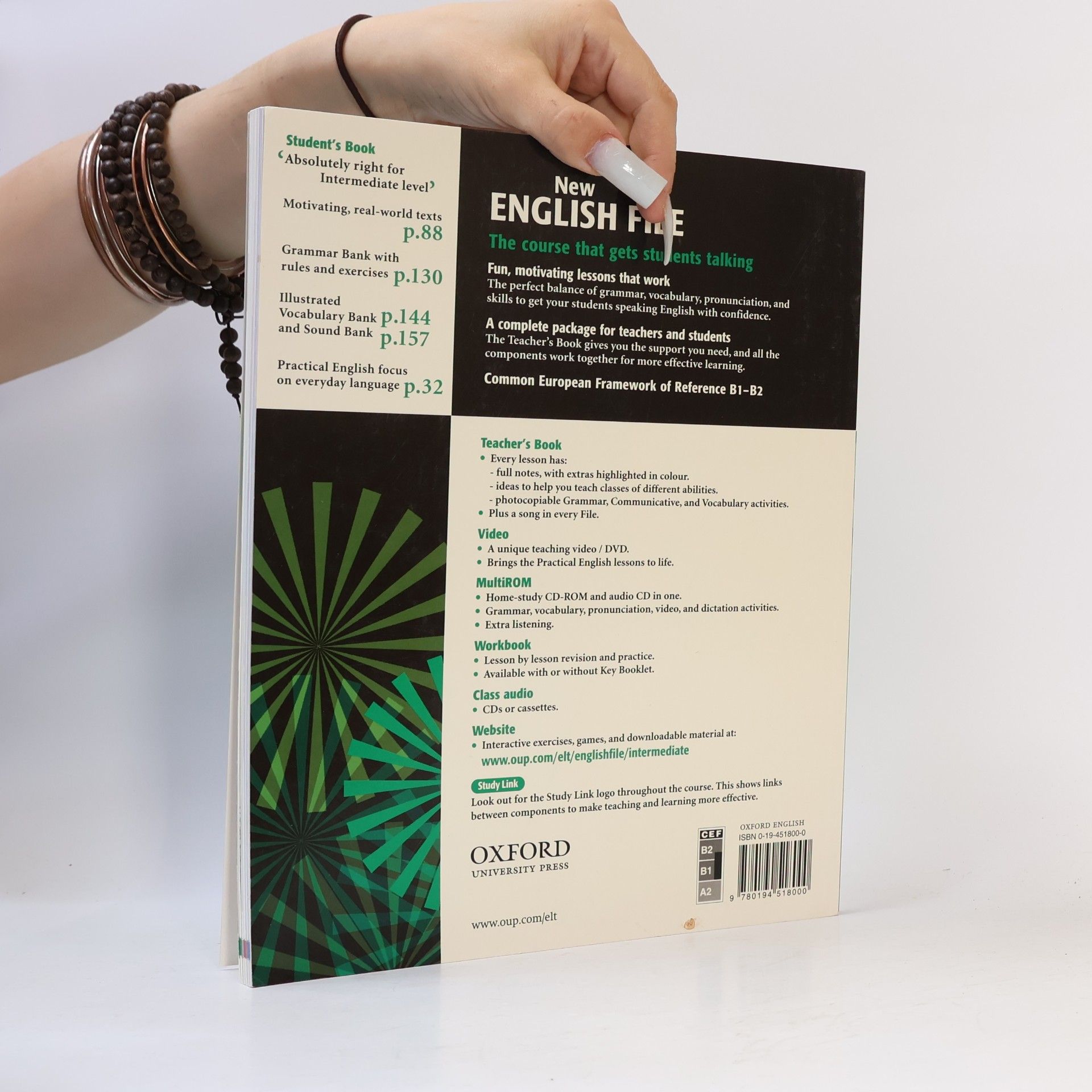 Clive Oxenden New English file. Student's book. Intermediate