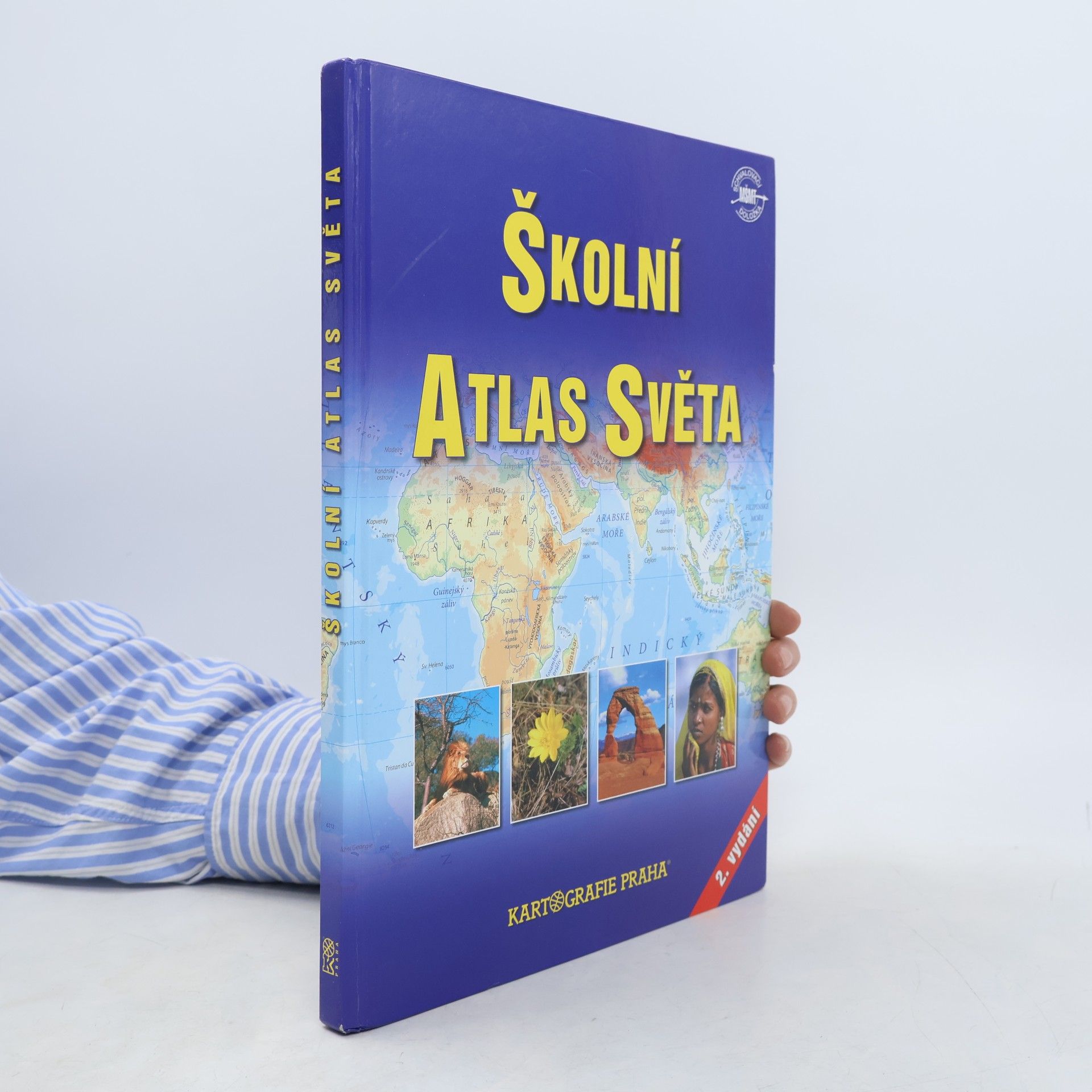 Autorenkollektiv Školní atlas světa