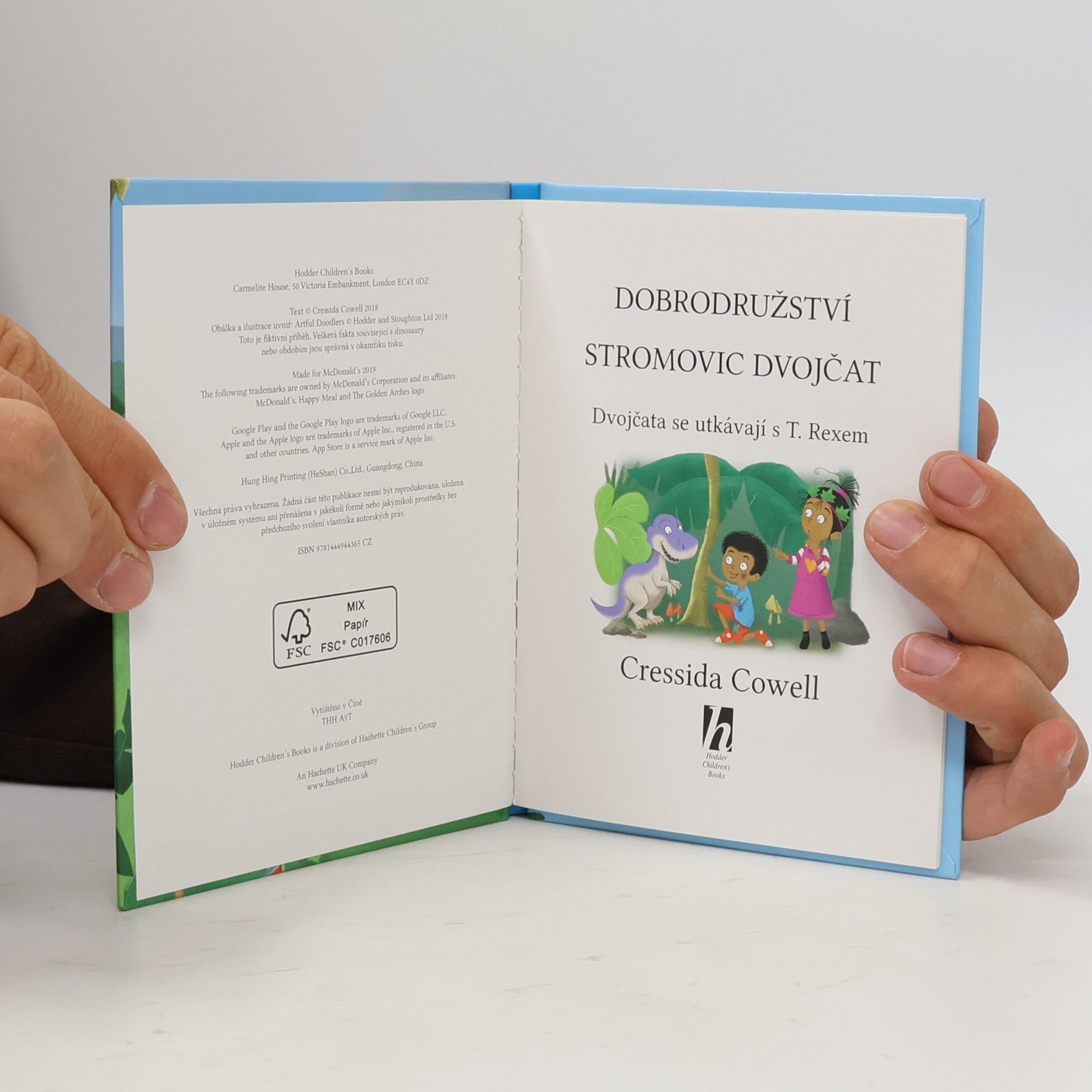 Cressida Cowell Dobrodružství Stromovic dvojčat. Dvojčata se utkávají s T. Rexem