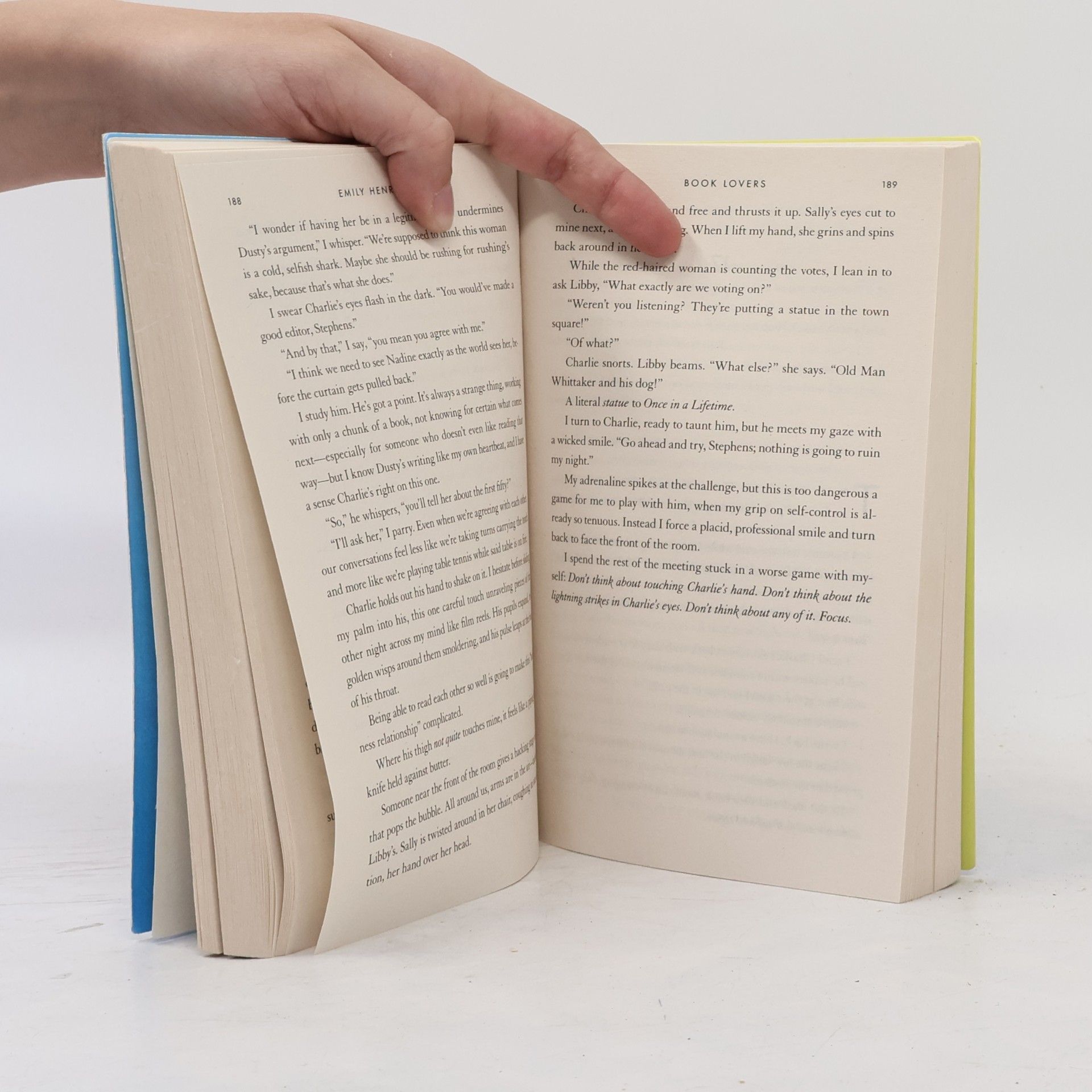 Emily Henry Book lovers