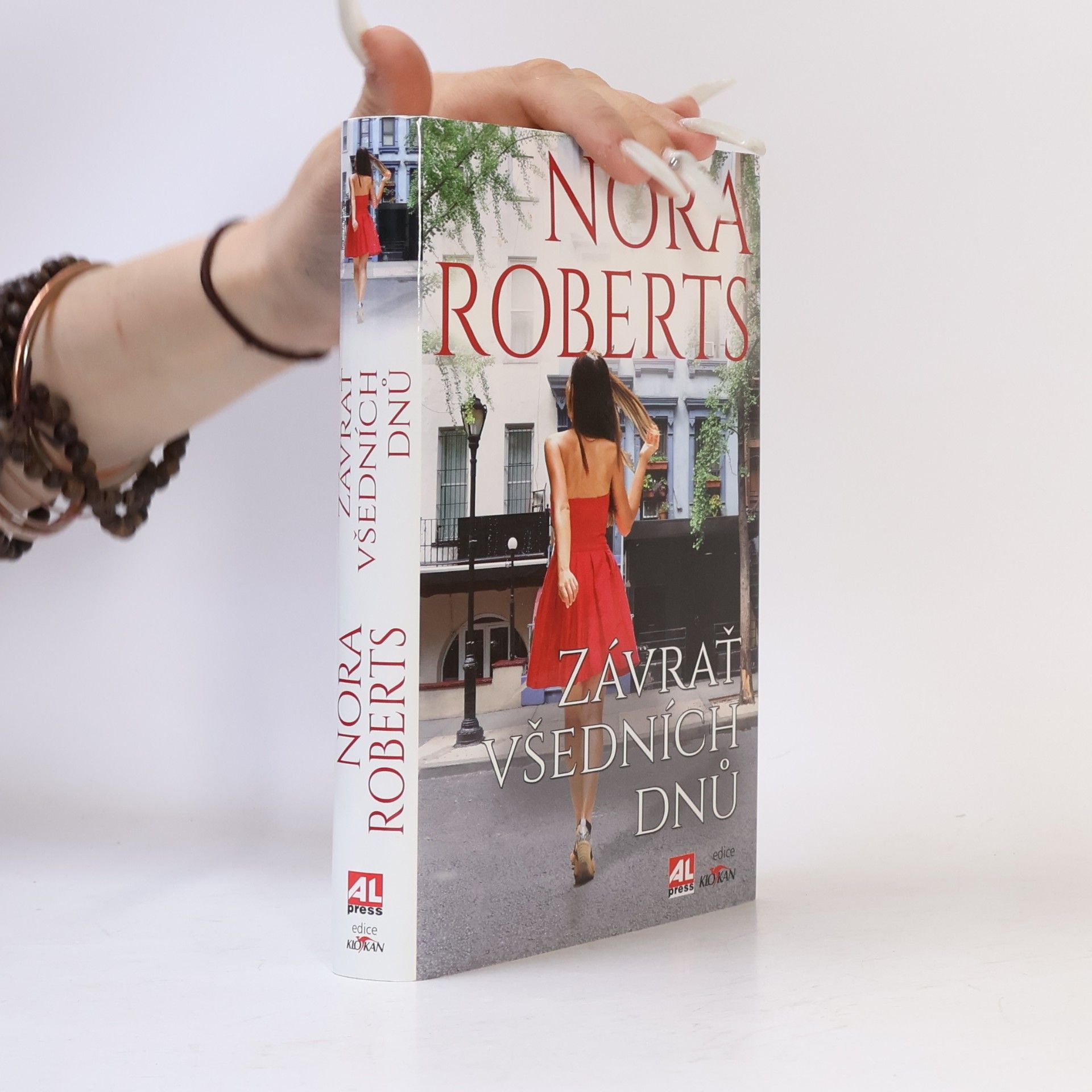 Nora Roberts Závrať všedních dnů