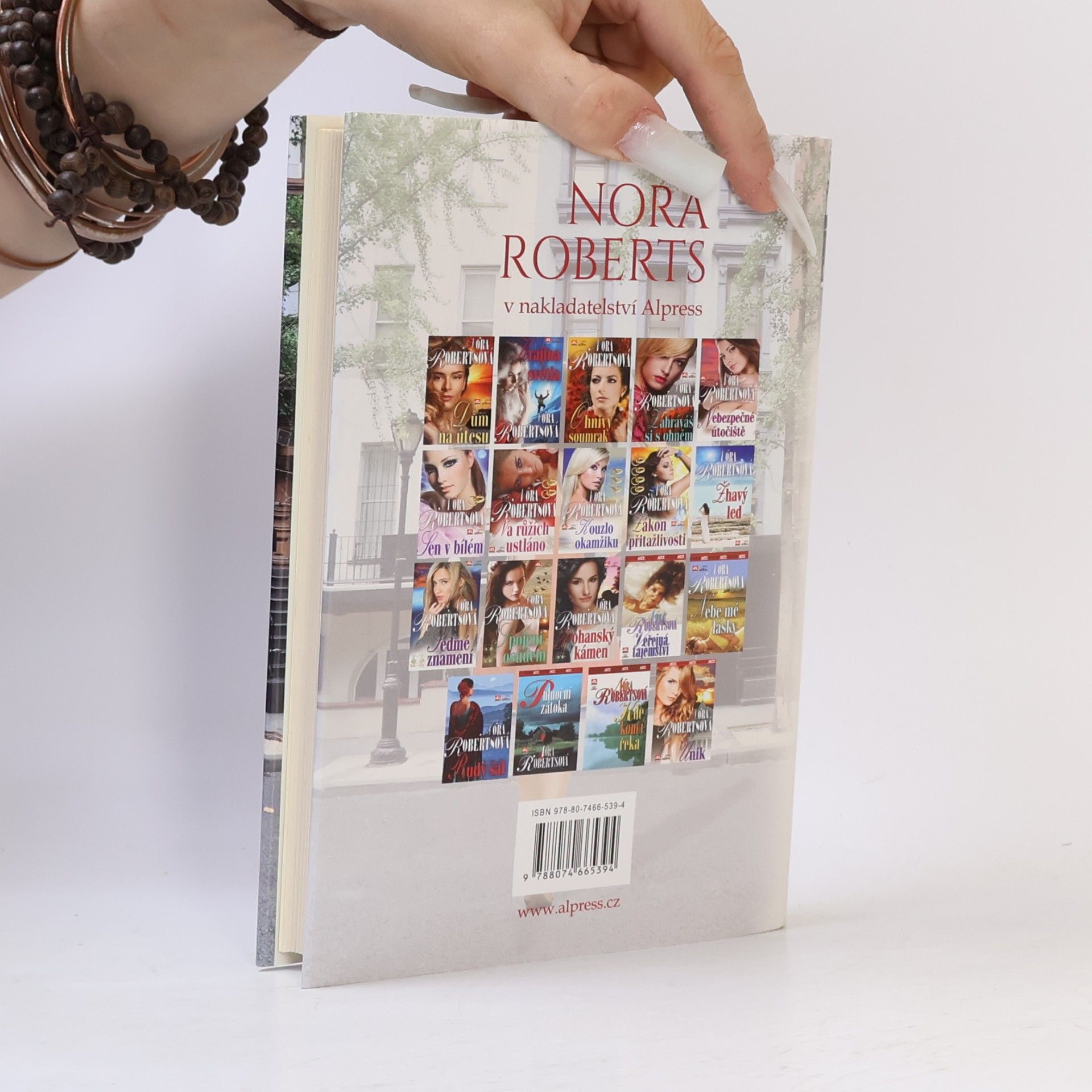 Nora Roberts Závrať všedních dnů