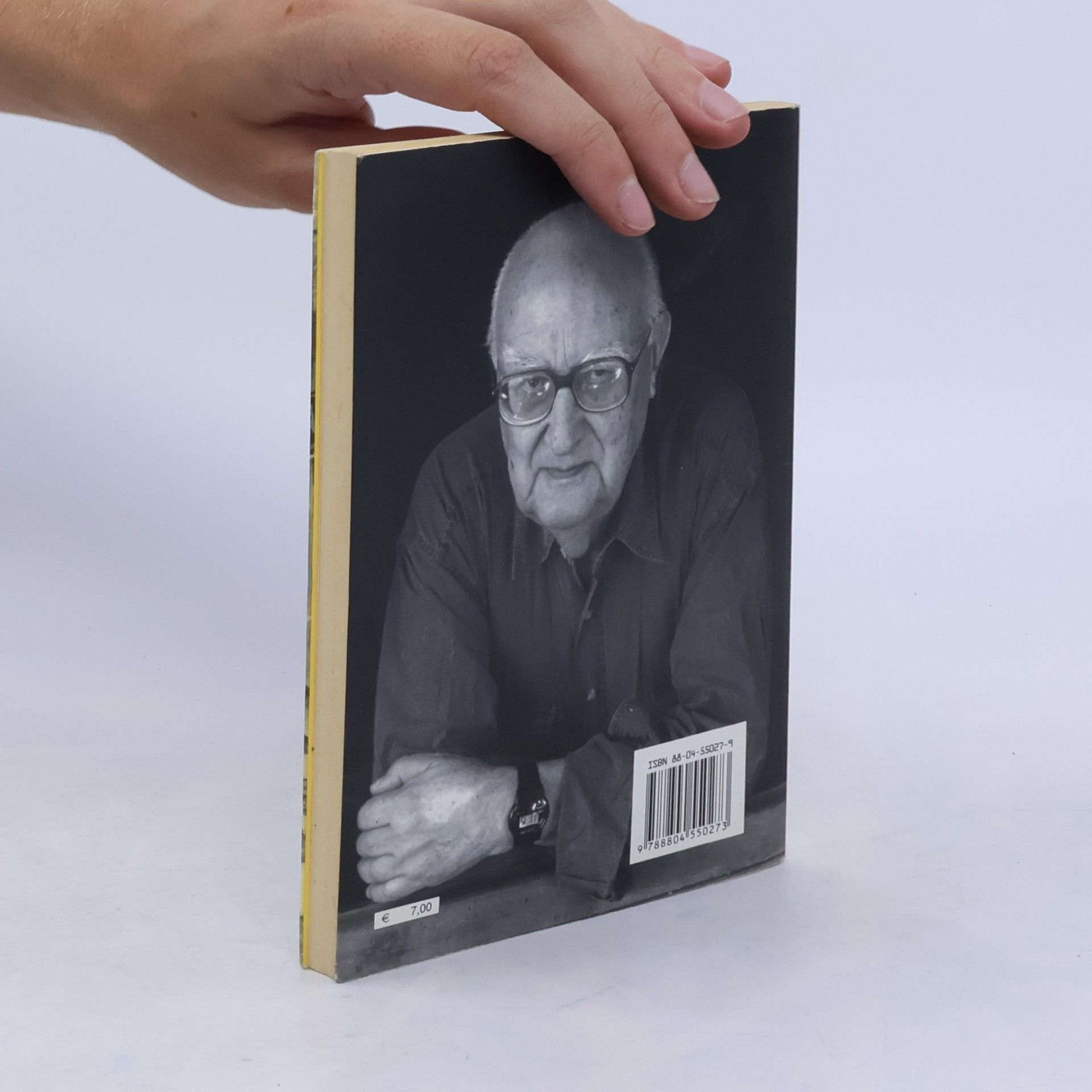 Andrea Camilleri Piccola biblioteca Oscar - 421: Il medaglione