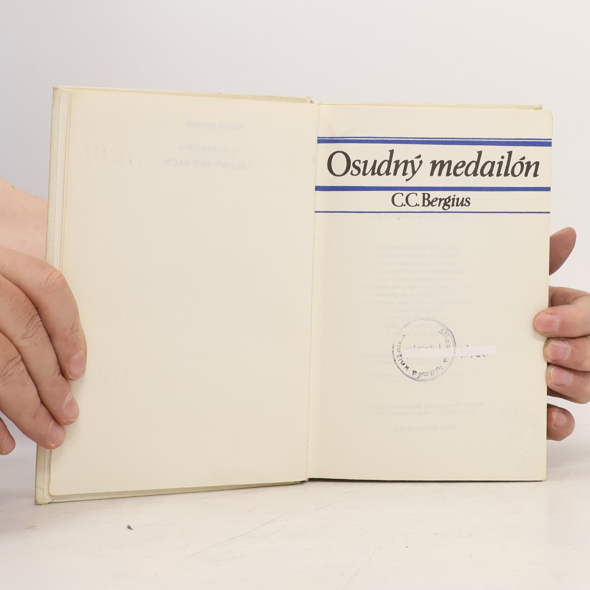 Evelína Silberhornová Osudný medailón