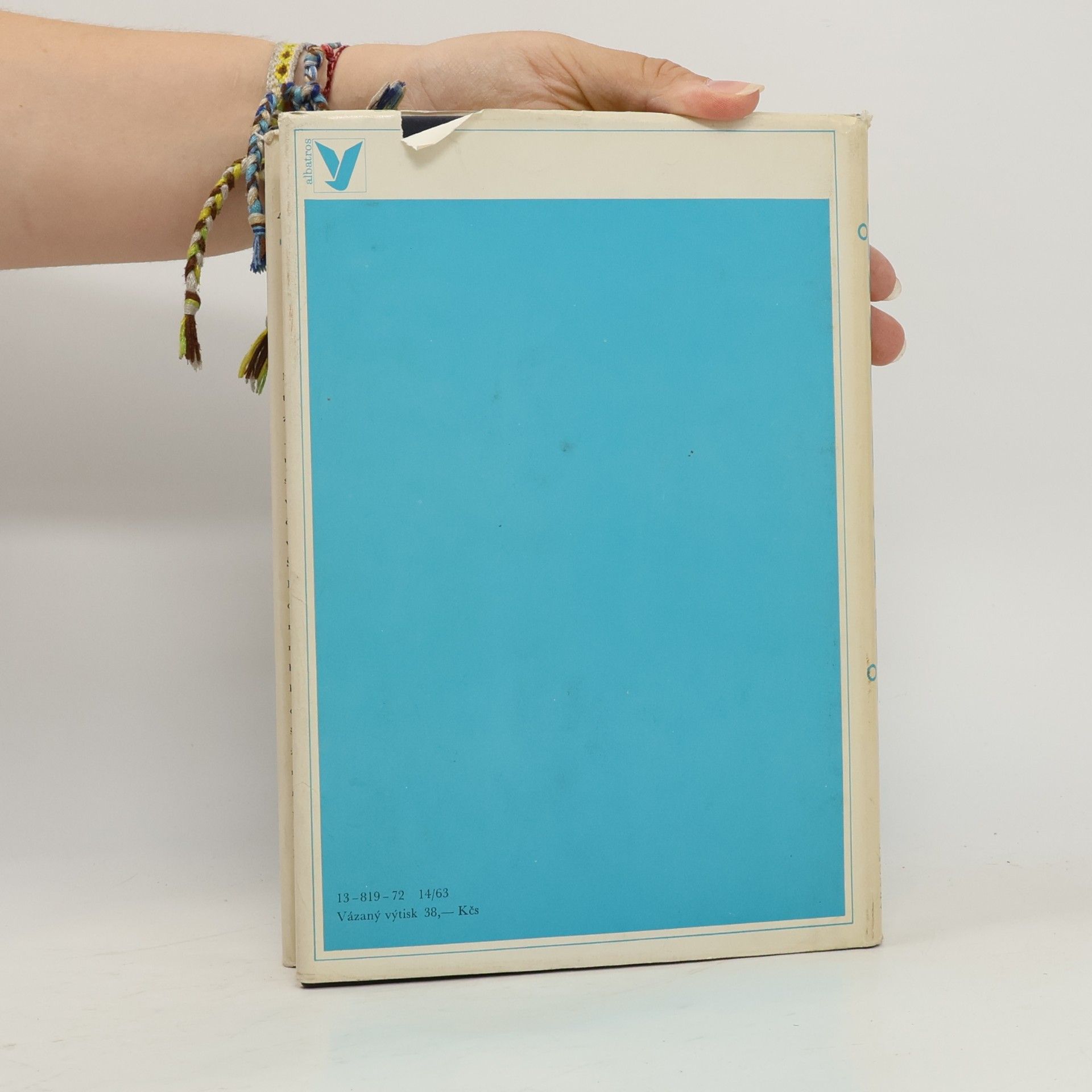 Arnošt Černík Trůny bohů