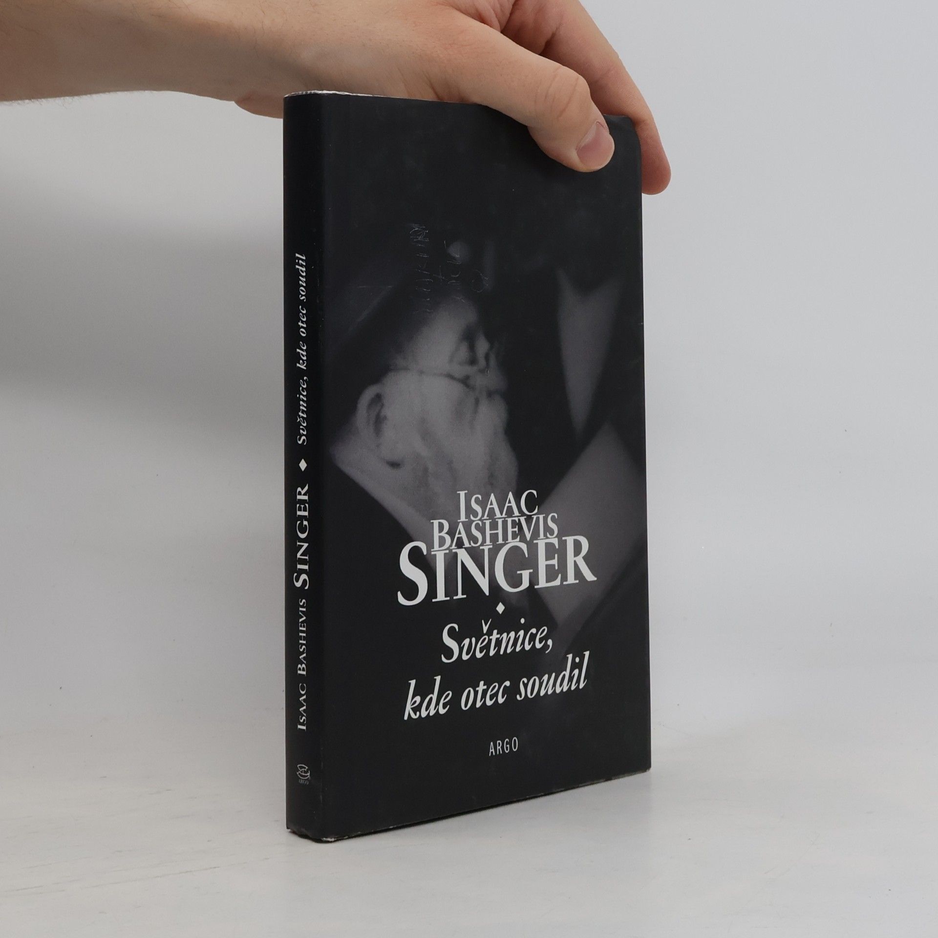 Isaac Bashevis Singer Světnice, kde otec soudil