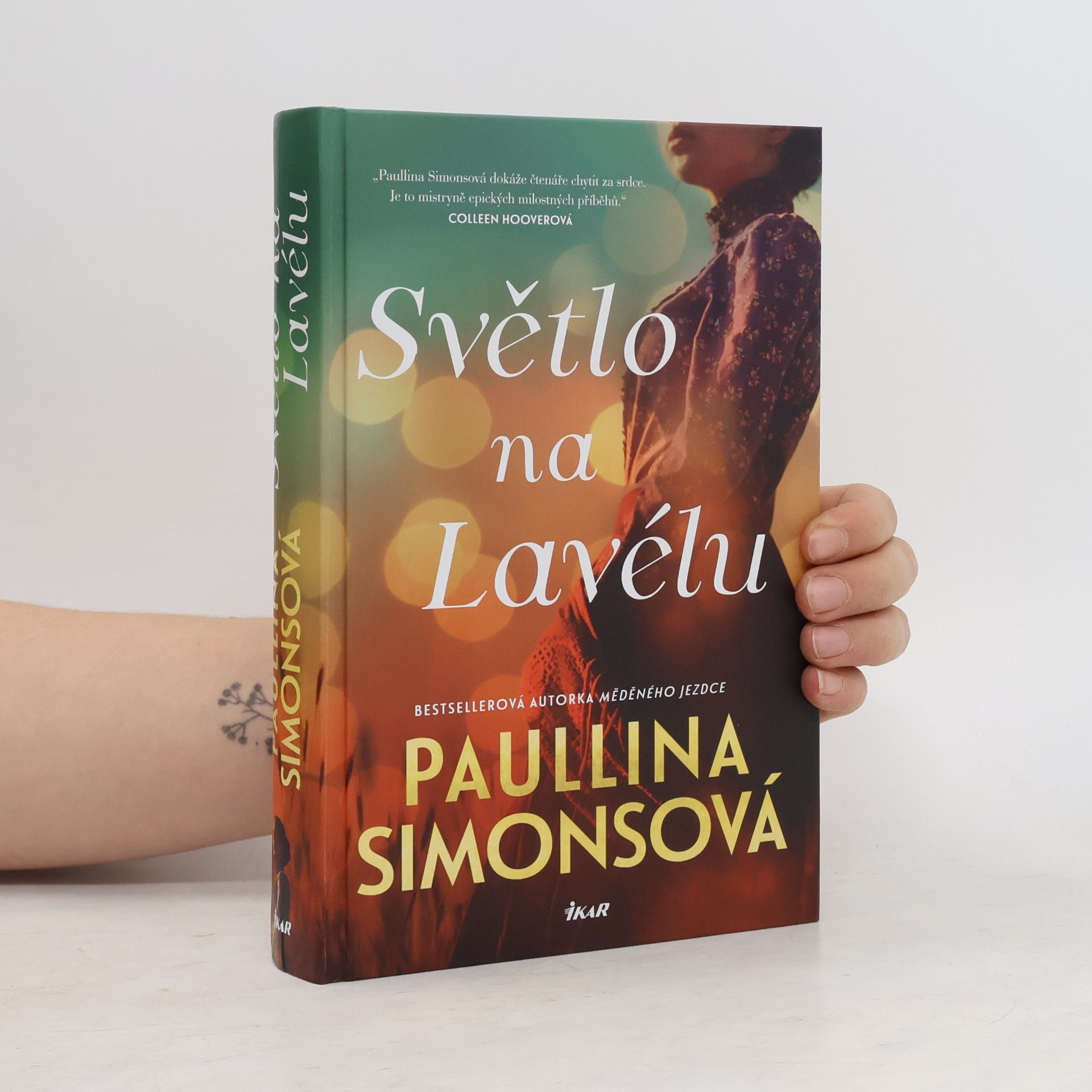 Paullina Simons Světlo na Lavelu