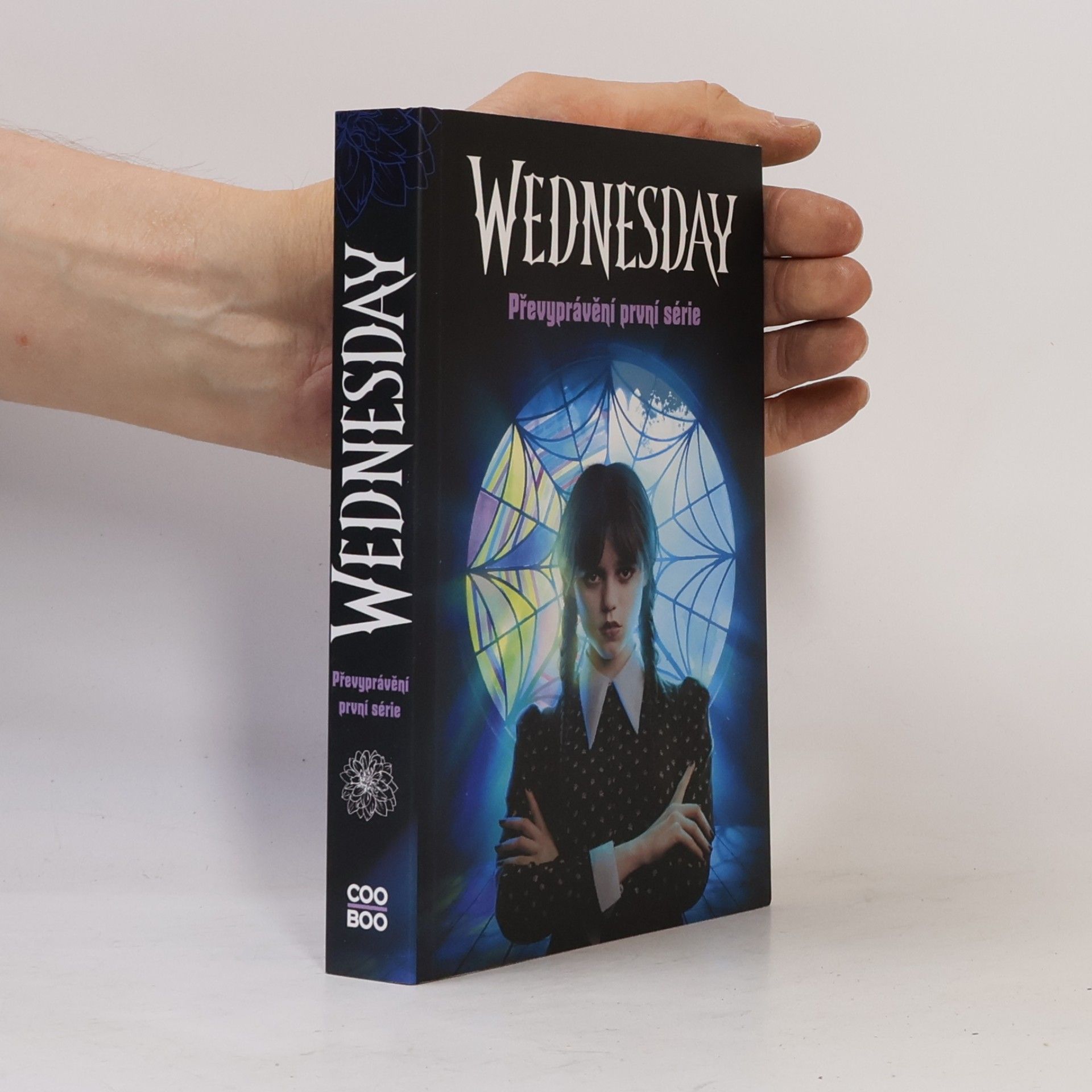 Tehlor Kay Mejia Wednesday: Převyprávění první série