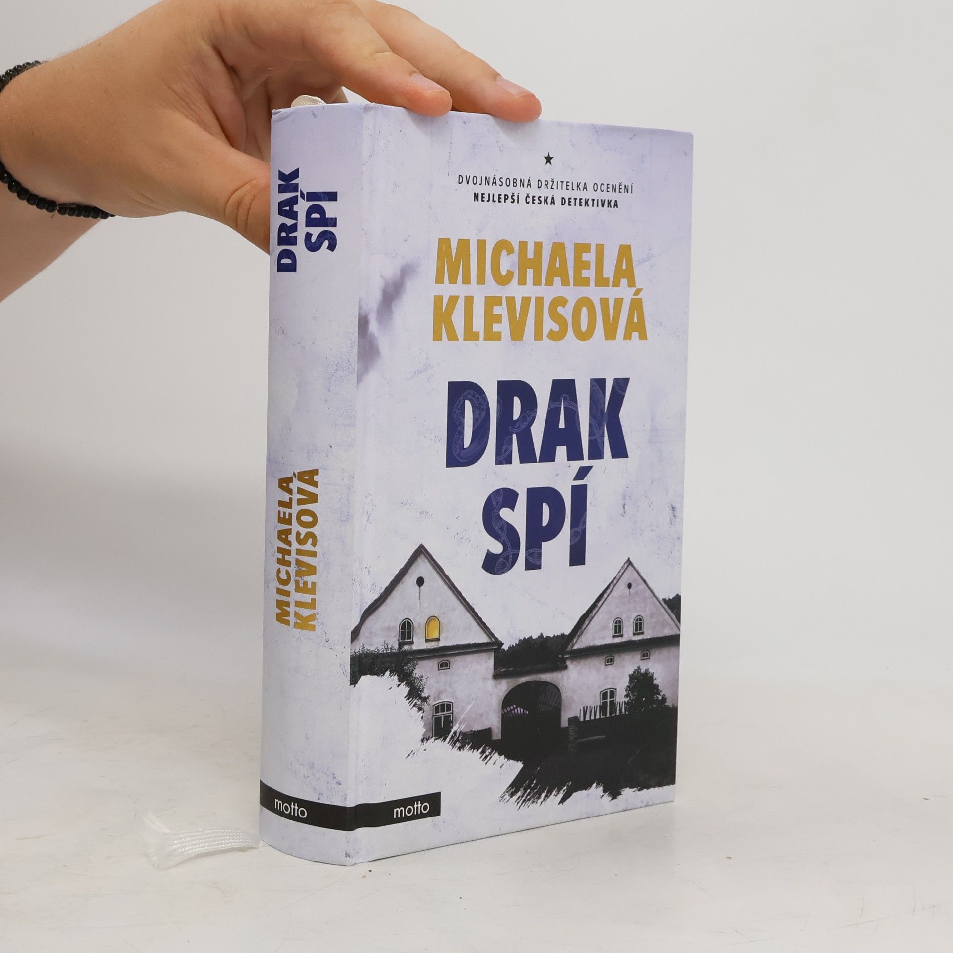 Michaela Klevisová Drak spí