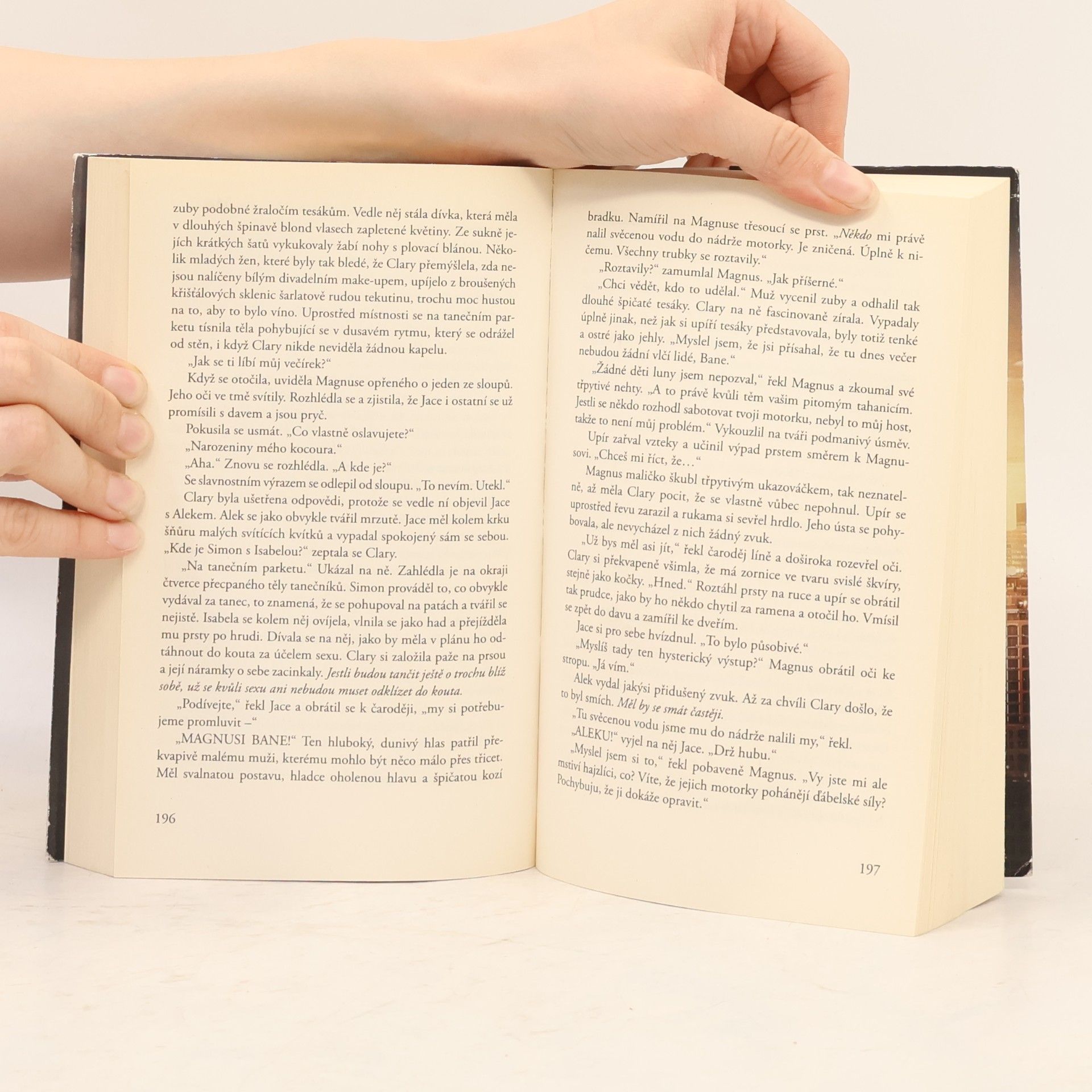 Cassandra Clare Nástroje smrti 1: Město z kostí