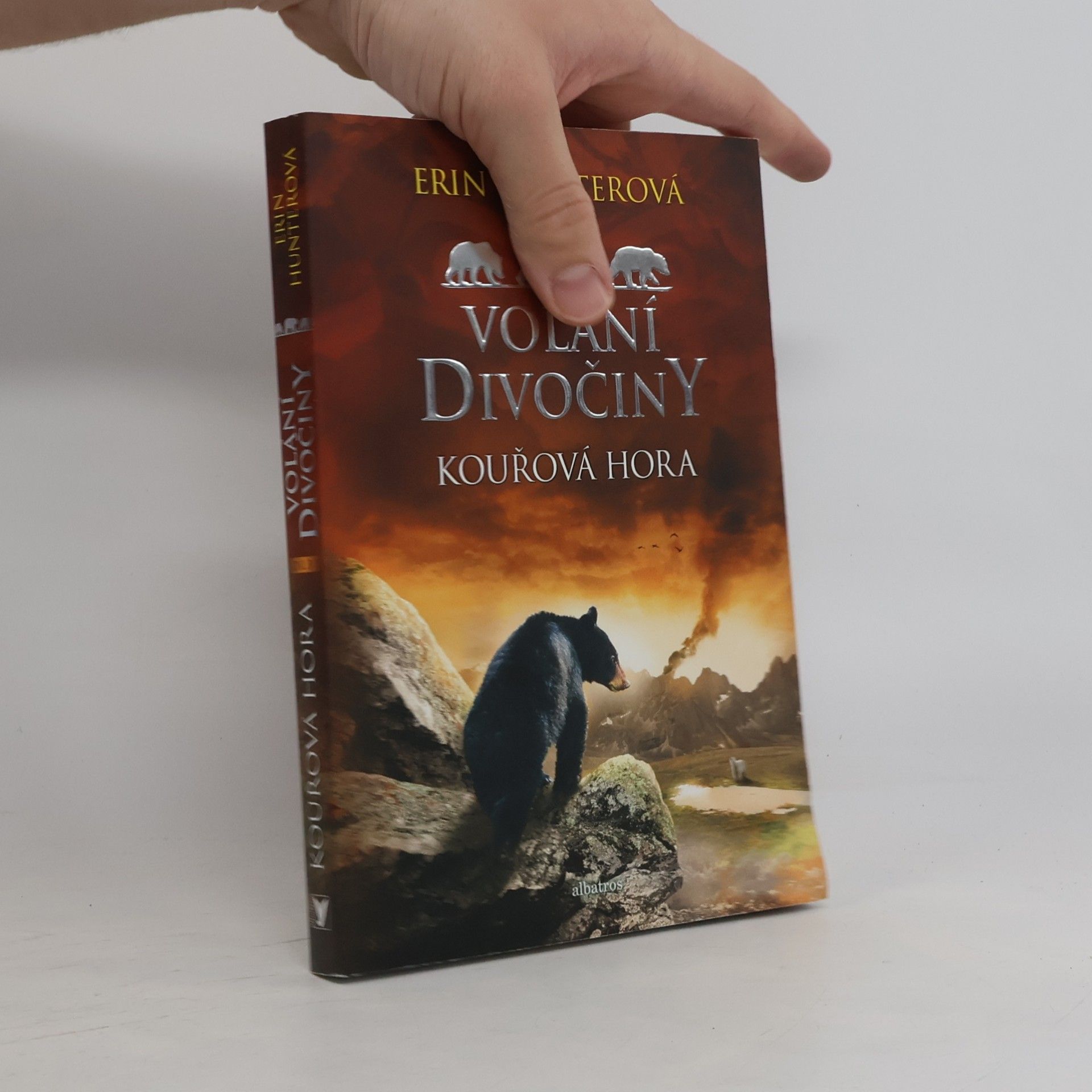 Erin Hunter Kouřová hora