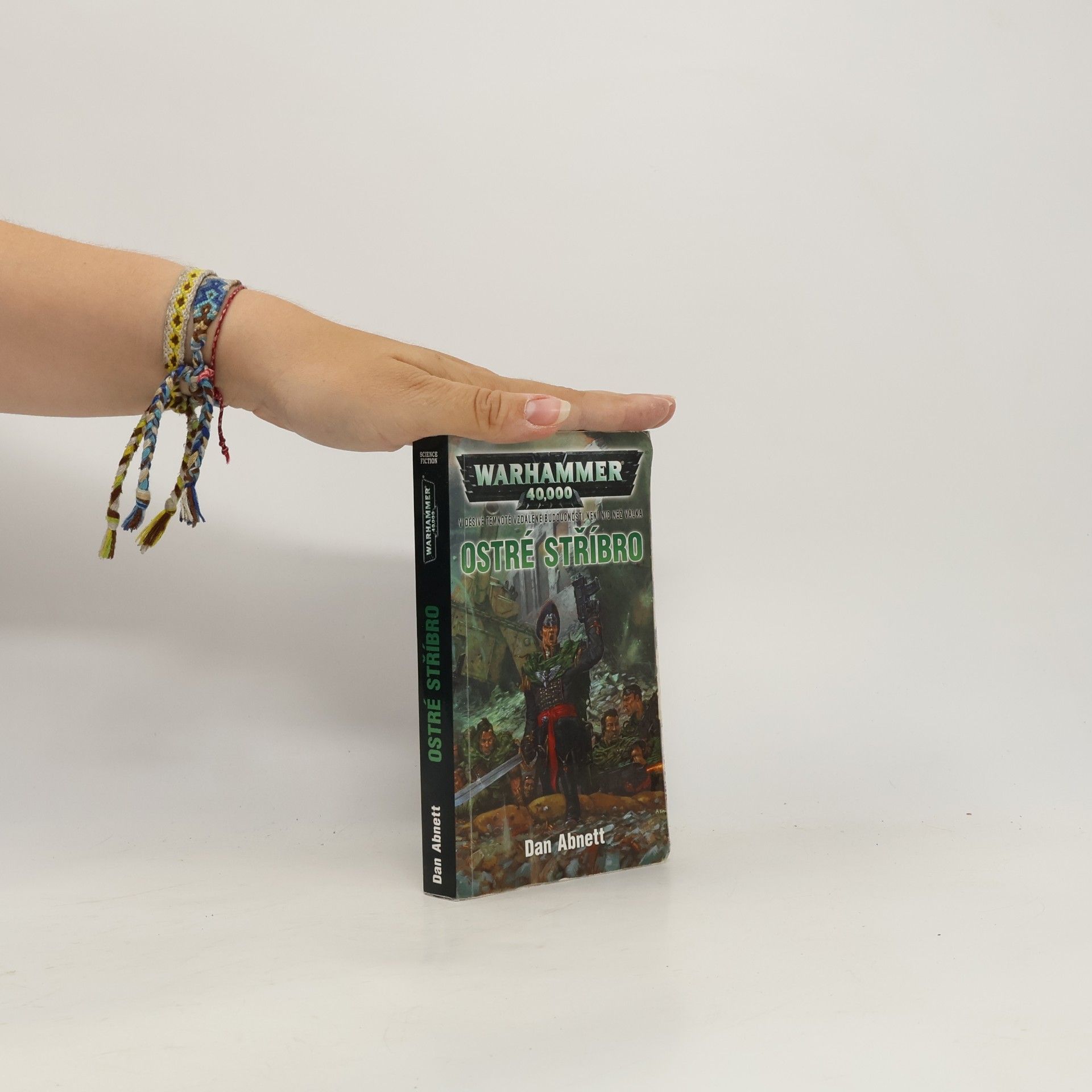 Dan Abnett Warhammer 40,000. Ostré stříbro