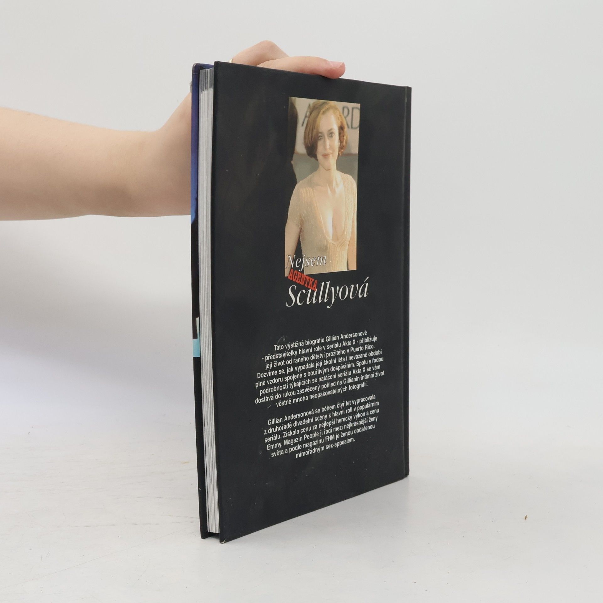 Alena Šimková Nejsem agentka Scullyová. Ze soukromého života Gillian Andersonové
