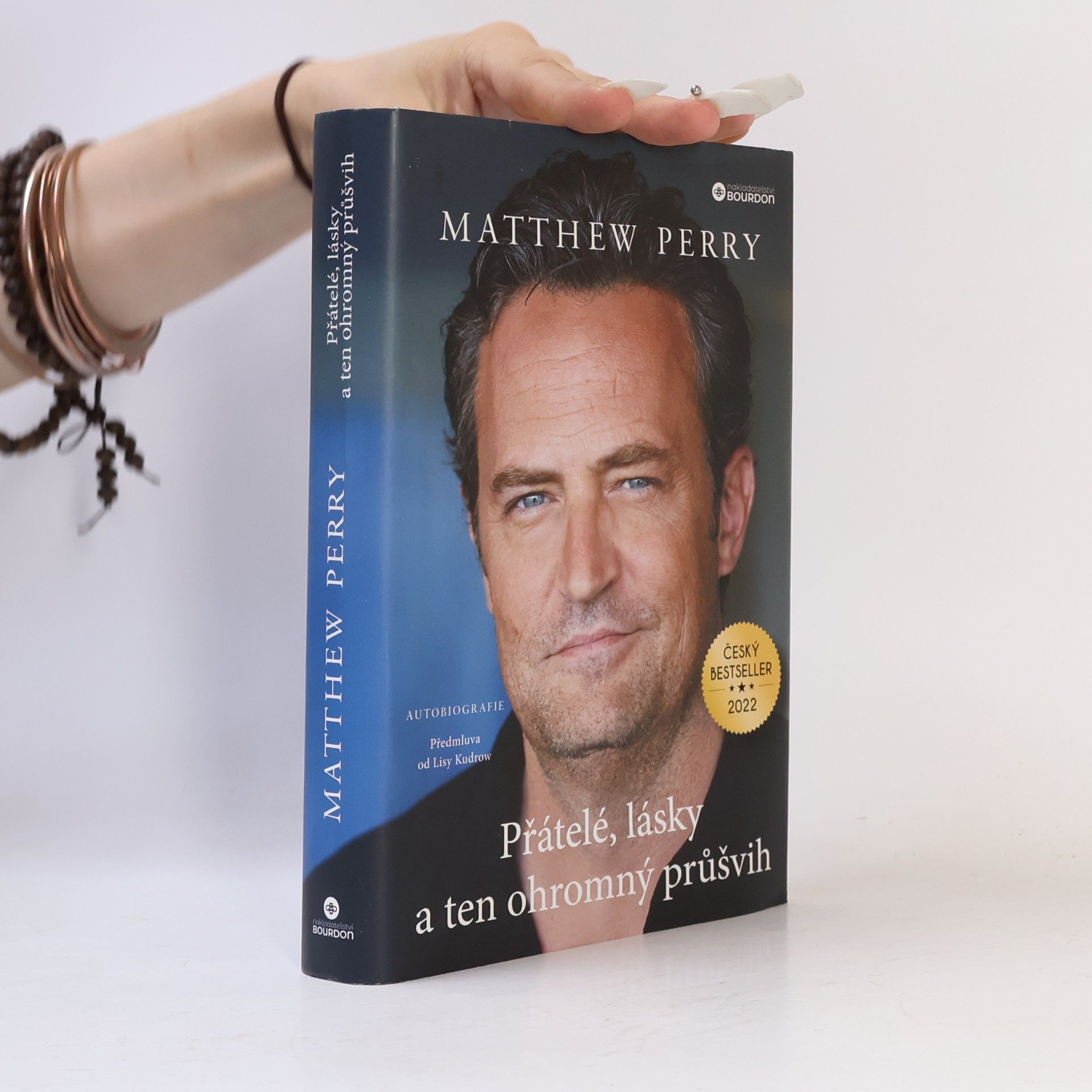 Matthew Perry Přátelé, lásky a ten ohromný průšvih
