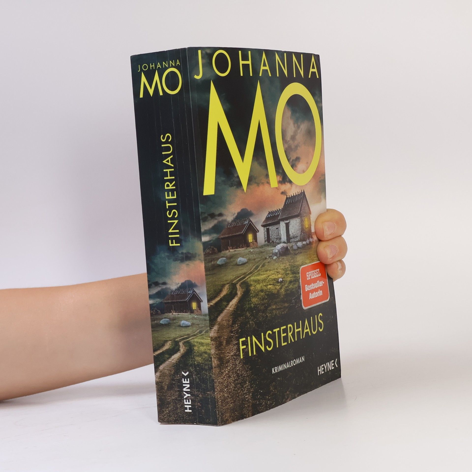 Johanna Mo Finsterhaus