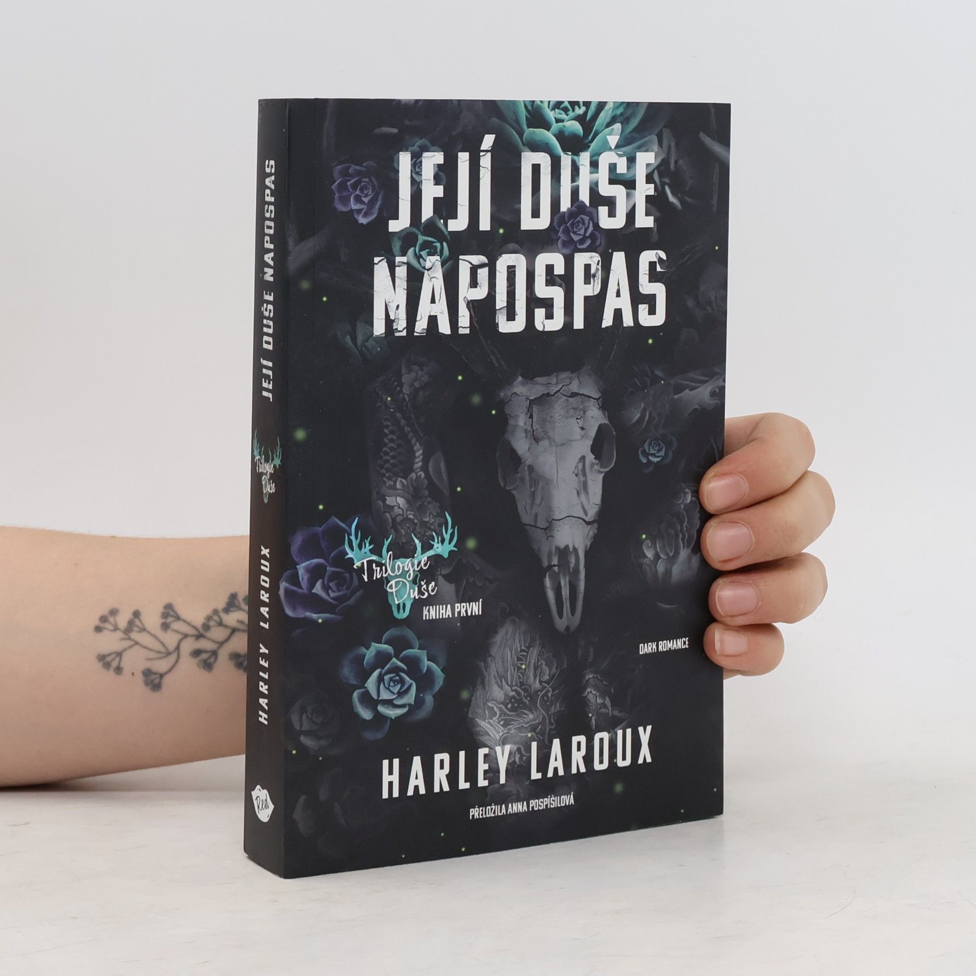 Harley Laroux Její duše napospas