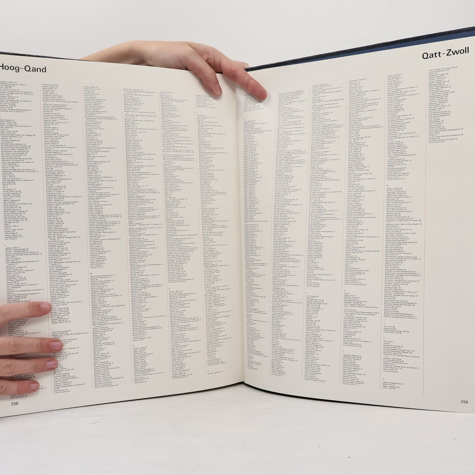 Various authors Spectrum encyclopedie van de wereld 11