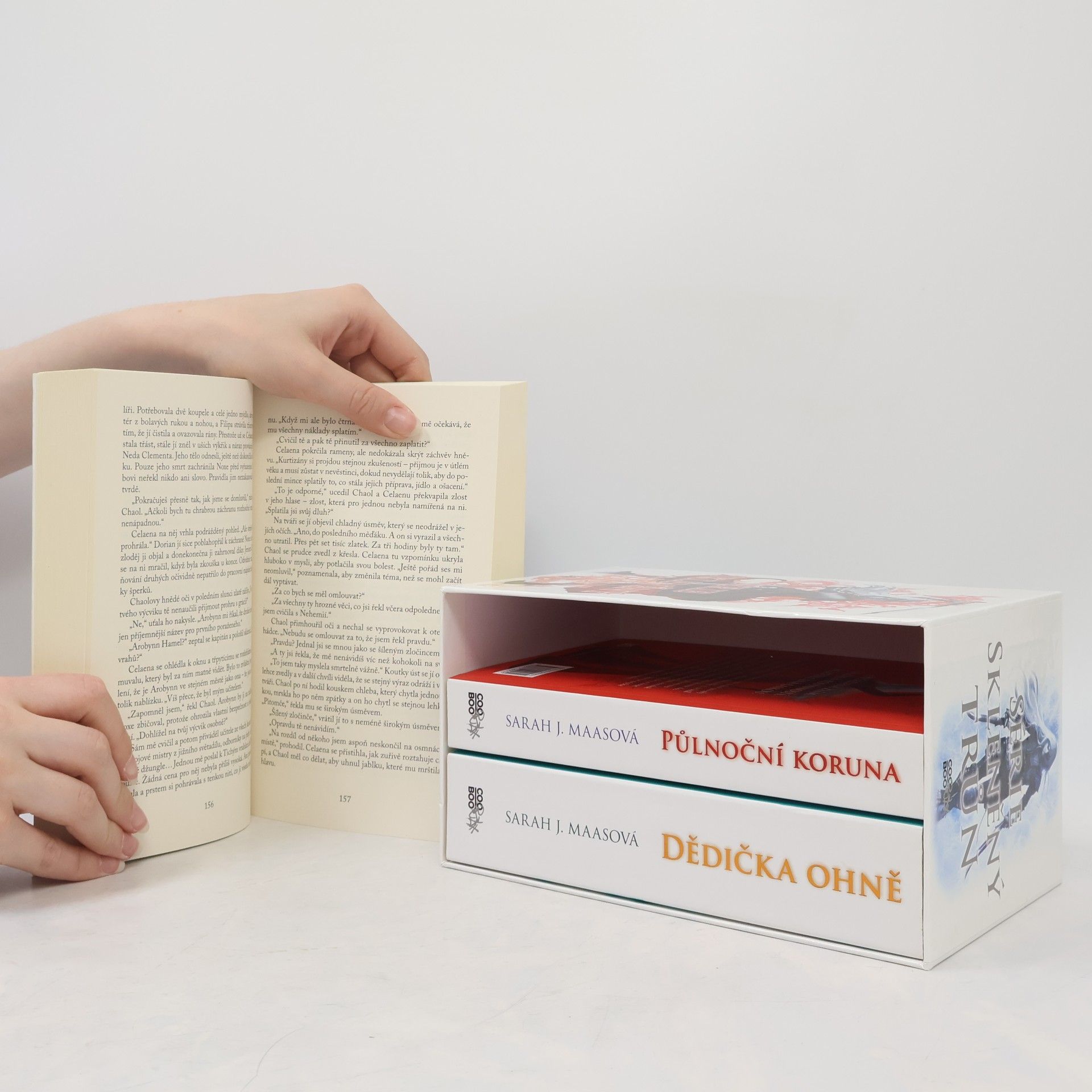 Sarah J. Maasová Skleněný trůn 1–3 (box)