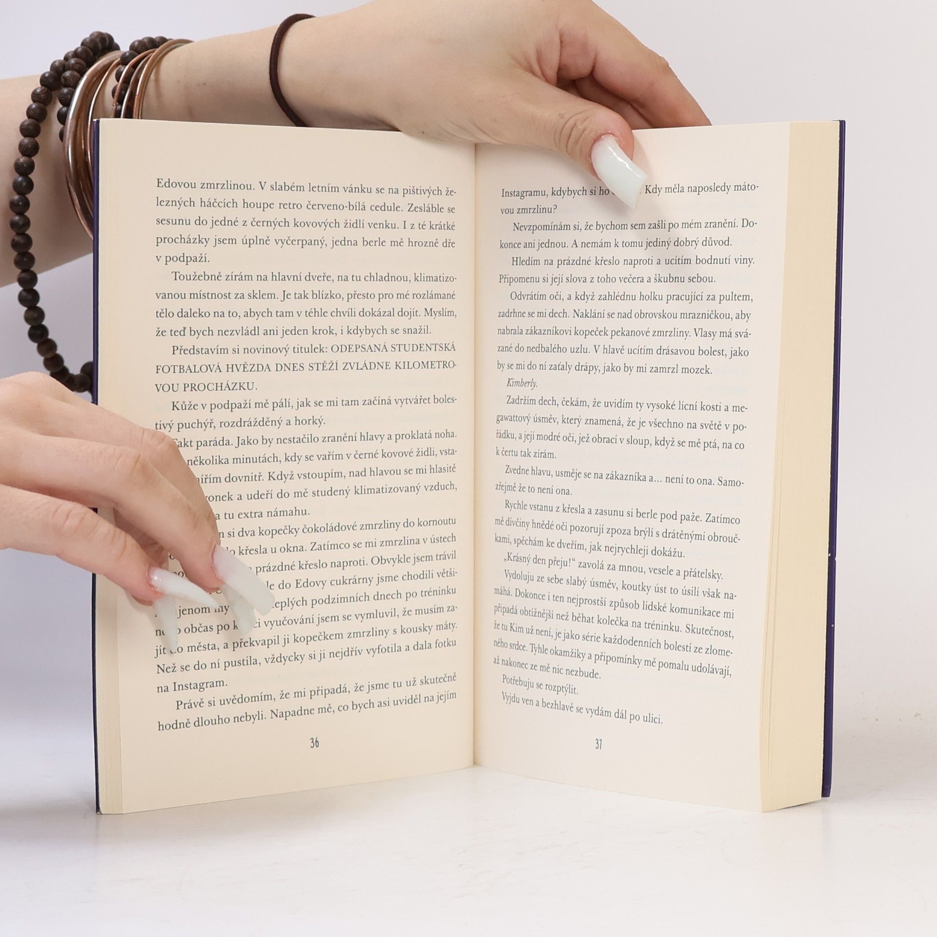 Rachael Lippincott Celou tu dobu