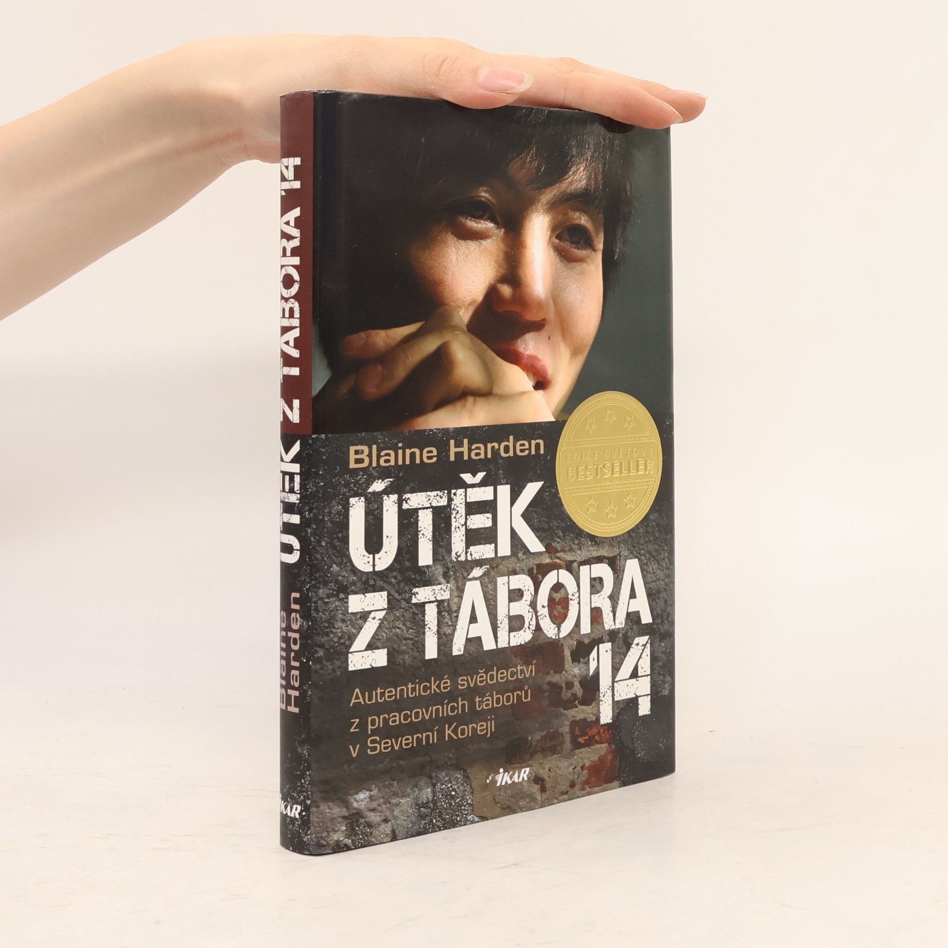 Blaine Harden Útěk z Tábora 14