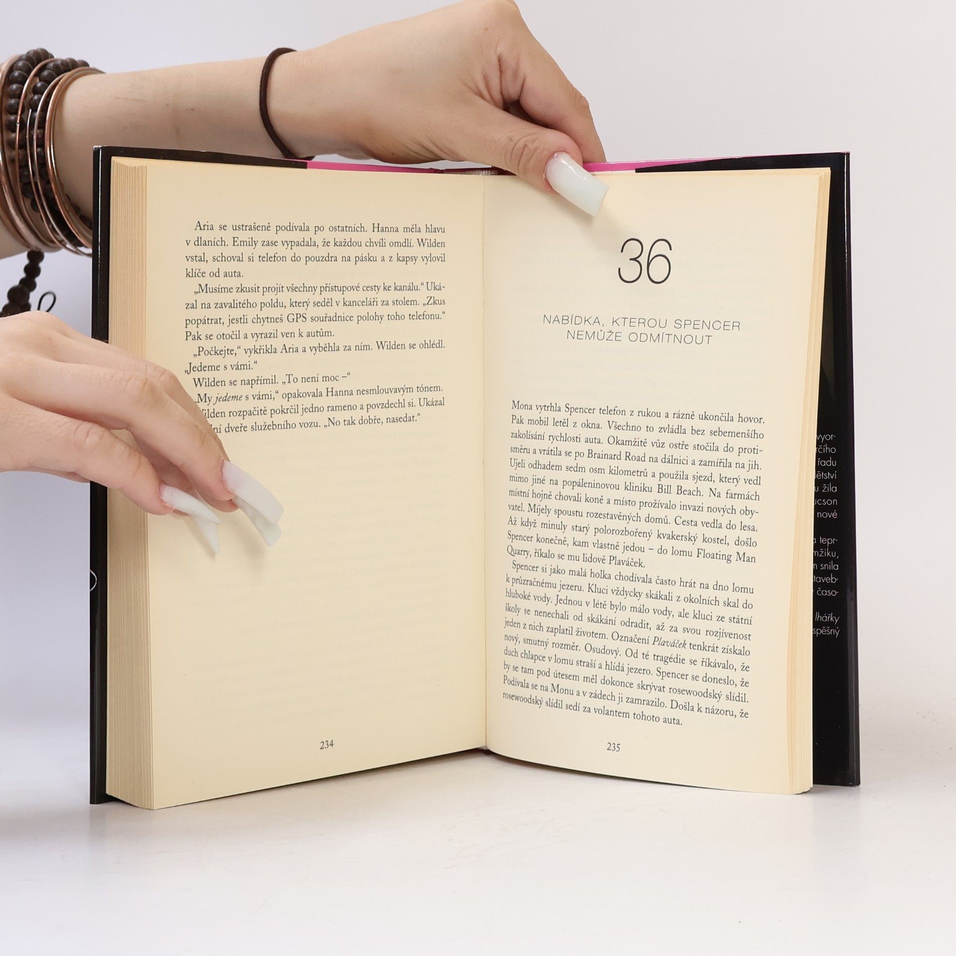 Sara Shepard Roztomilé malé lhářky: Neuvěřitelné