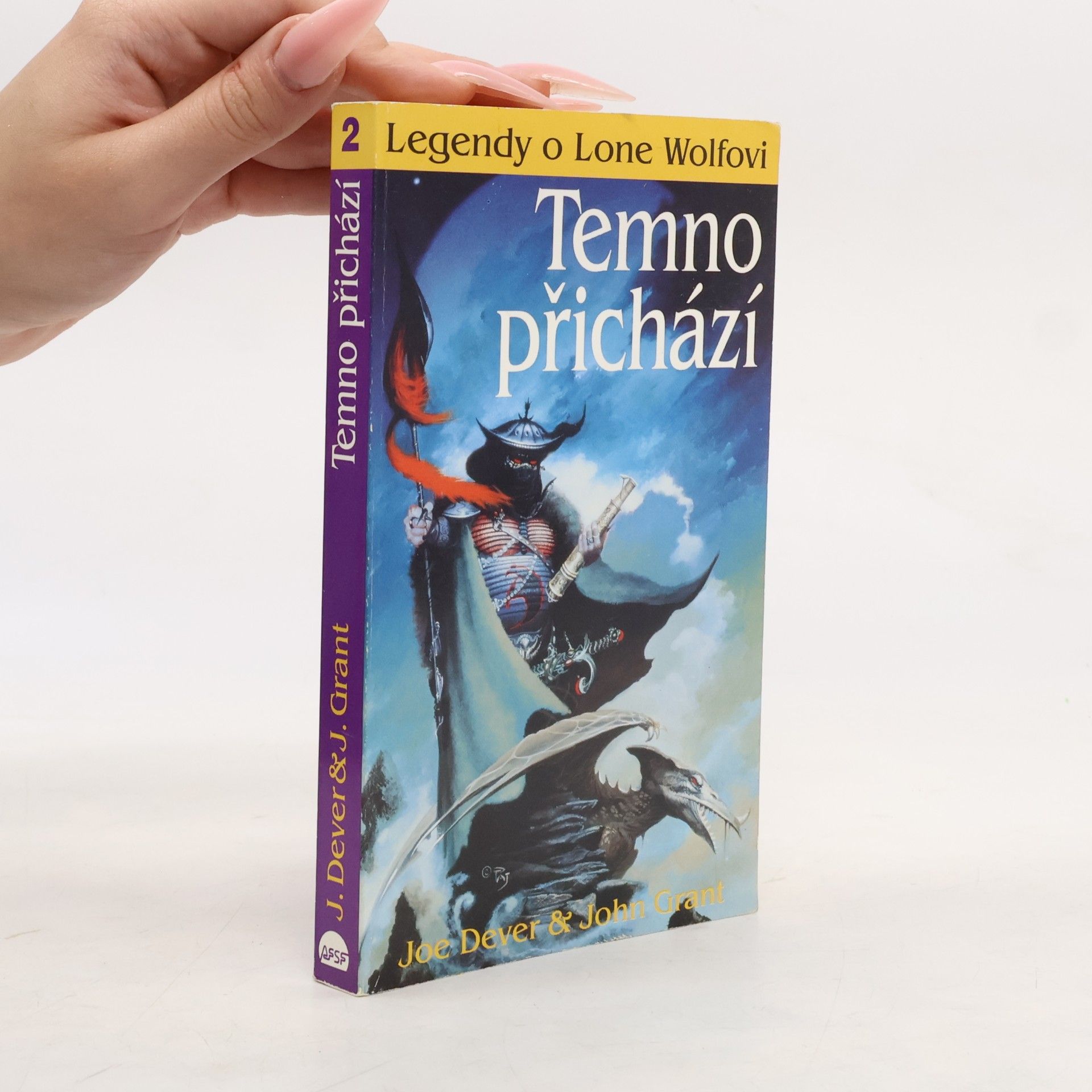 Temno přichází