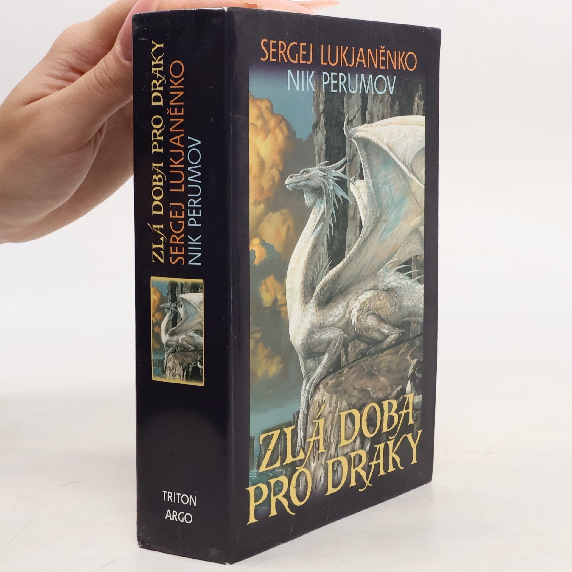 Sergej Lukjaněnko Zlá doba pro draky
