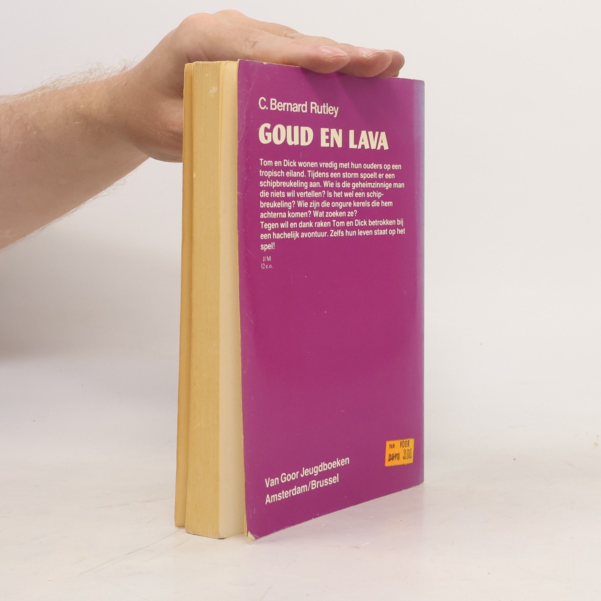 C. Bernard Rutley Goud en lava