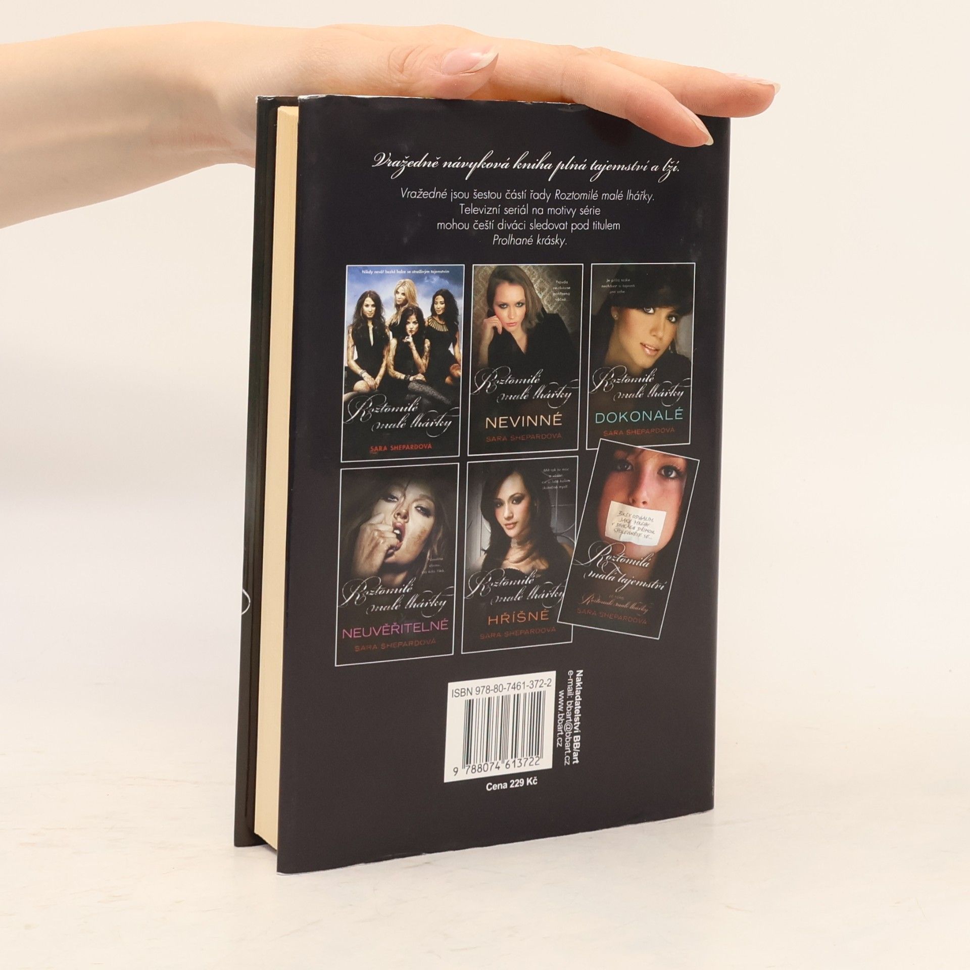 Sara Shepard Roztomilé malé lhářky: Vražedné