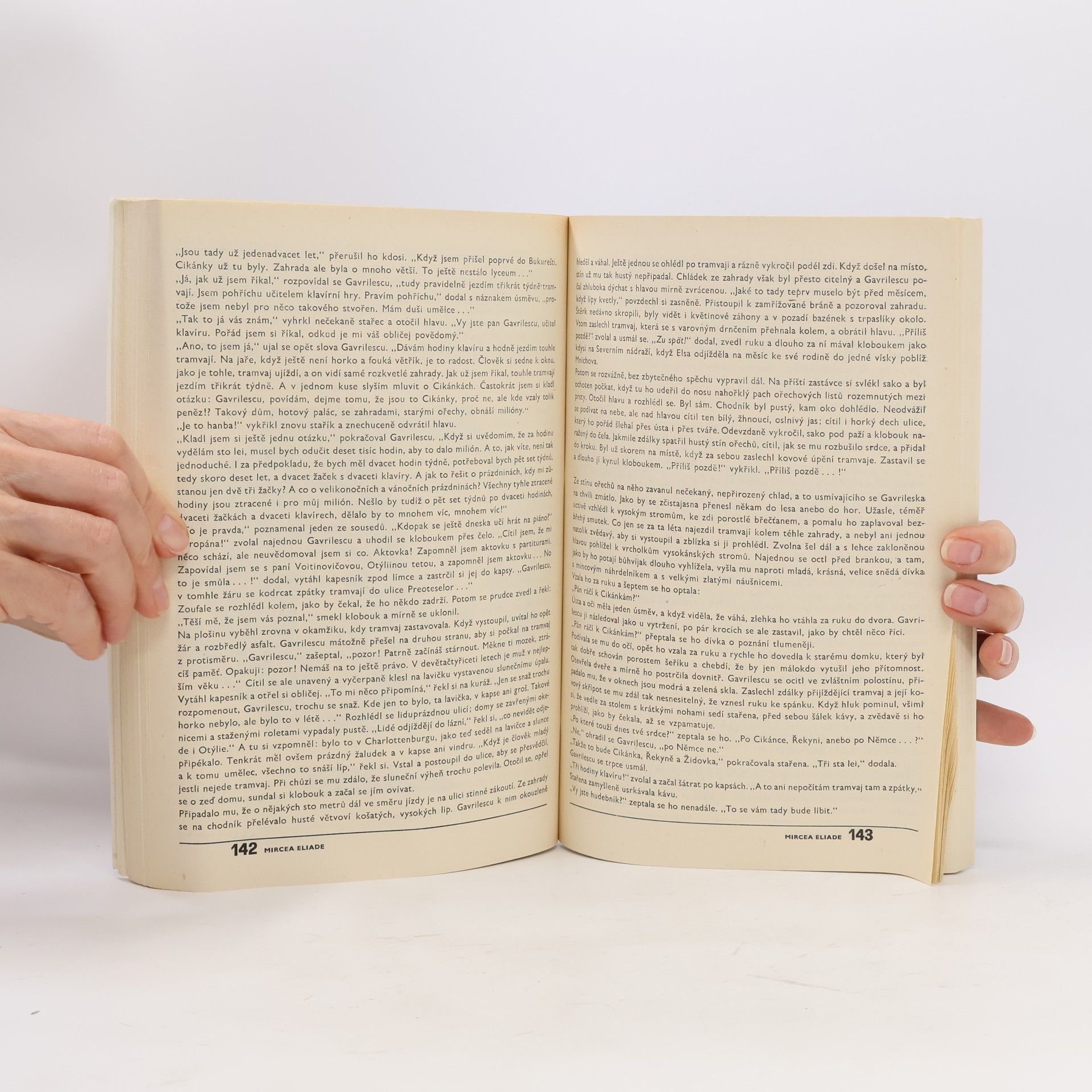 Auteurscollectief Světová literatura 1/85