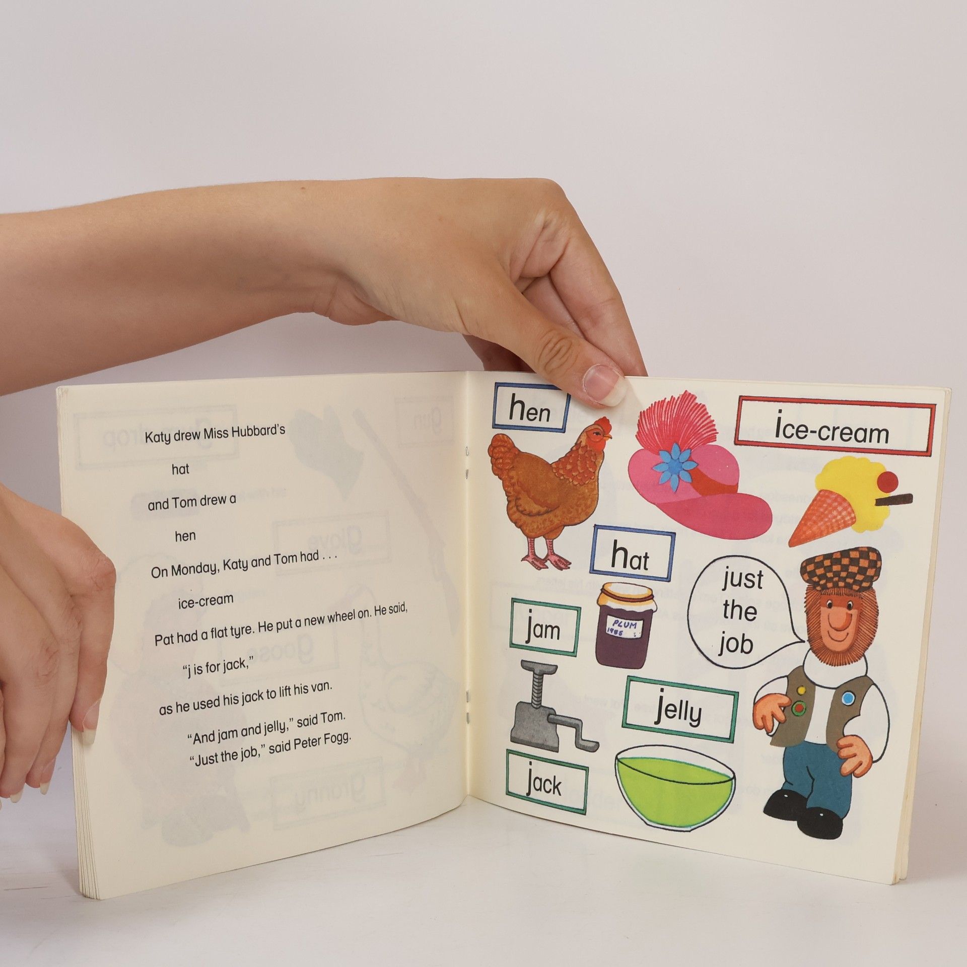 John Cunliffe Postman Pat - Beginner Books: Postman Pat's ABC Story