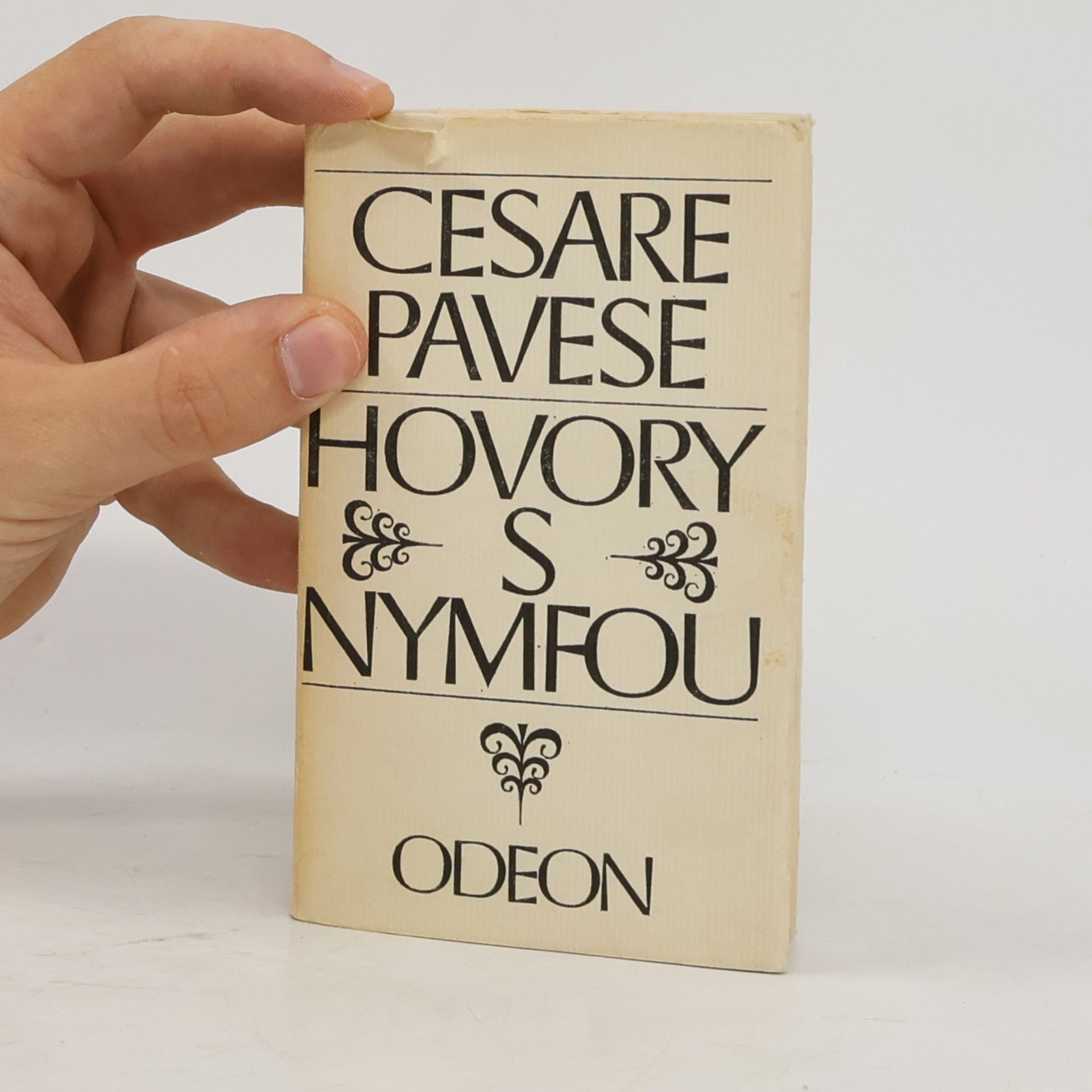 Cesare Pavese Hovory s nymfou