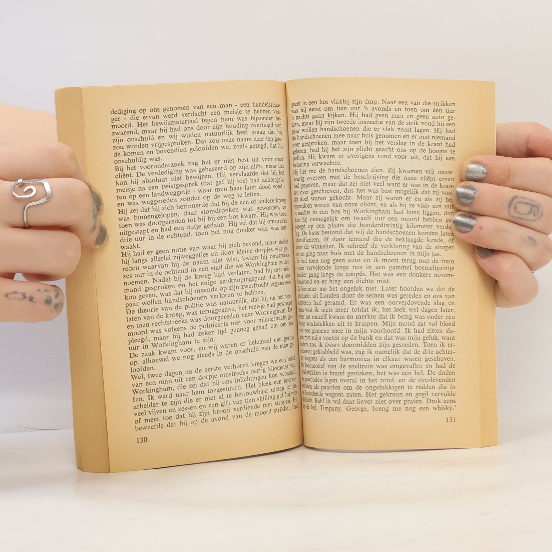 Dorothy L. Sayers De Cyperse kat en dertien andere "moordzaken"