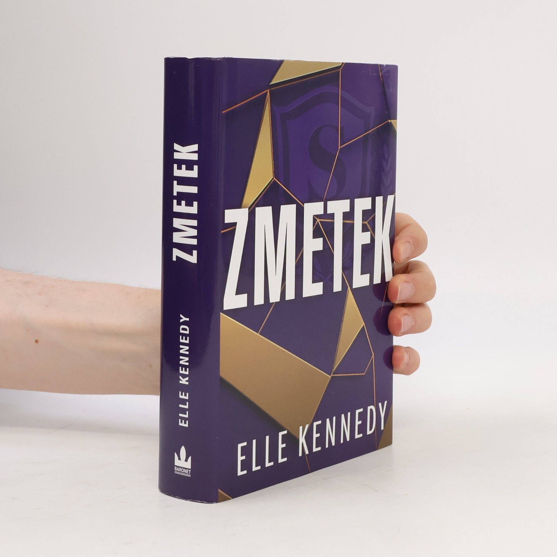 Elle Kennedy Zmetek