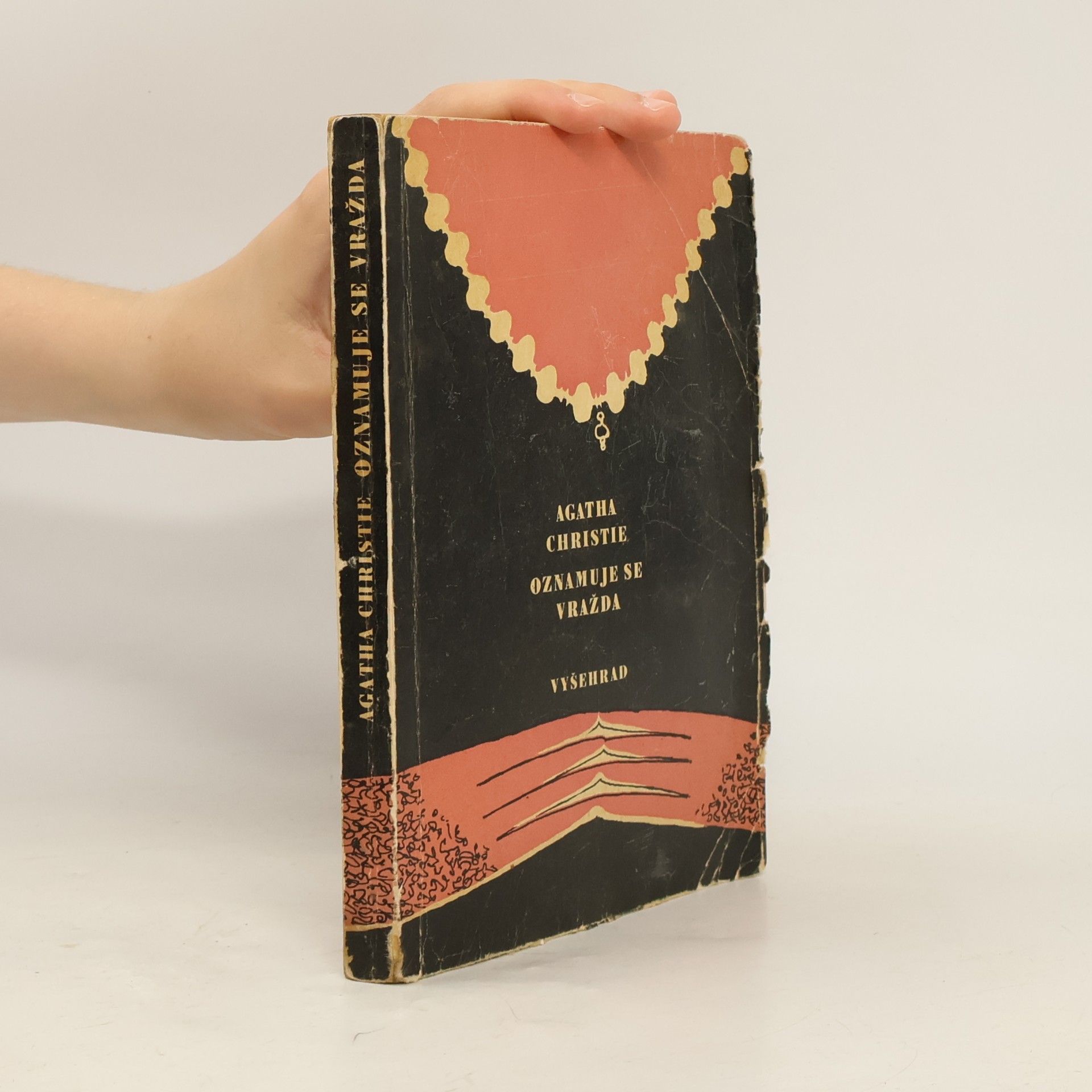 Agatha Christie Oznamuje se vražda