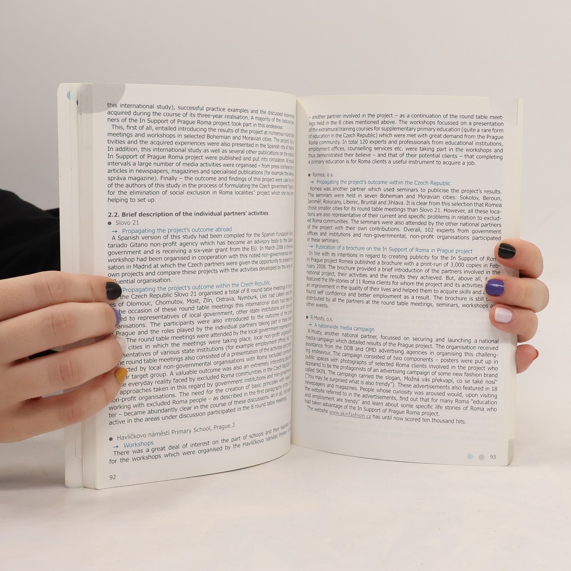 Autorenkollektiv Education and Employment of Roma People