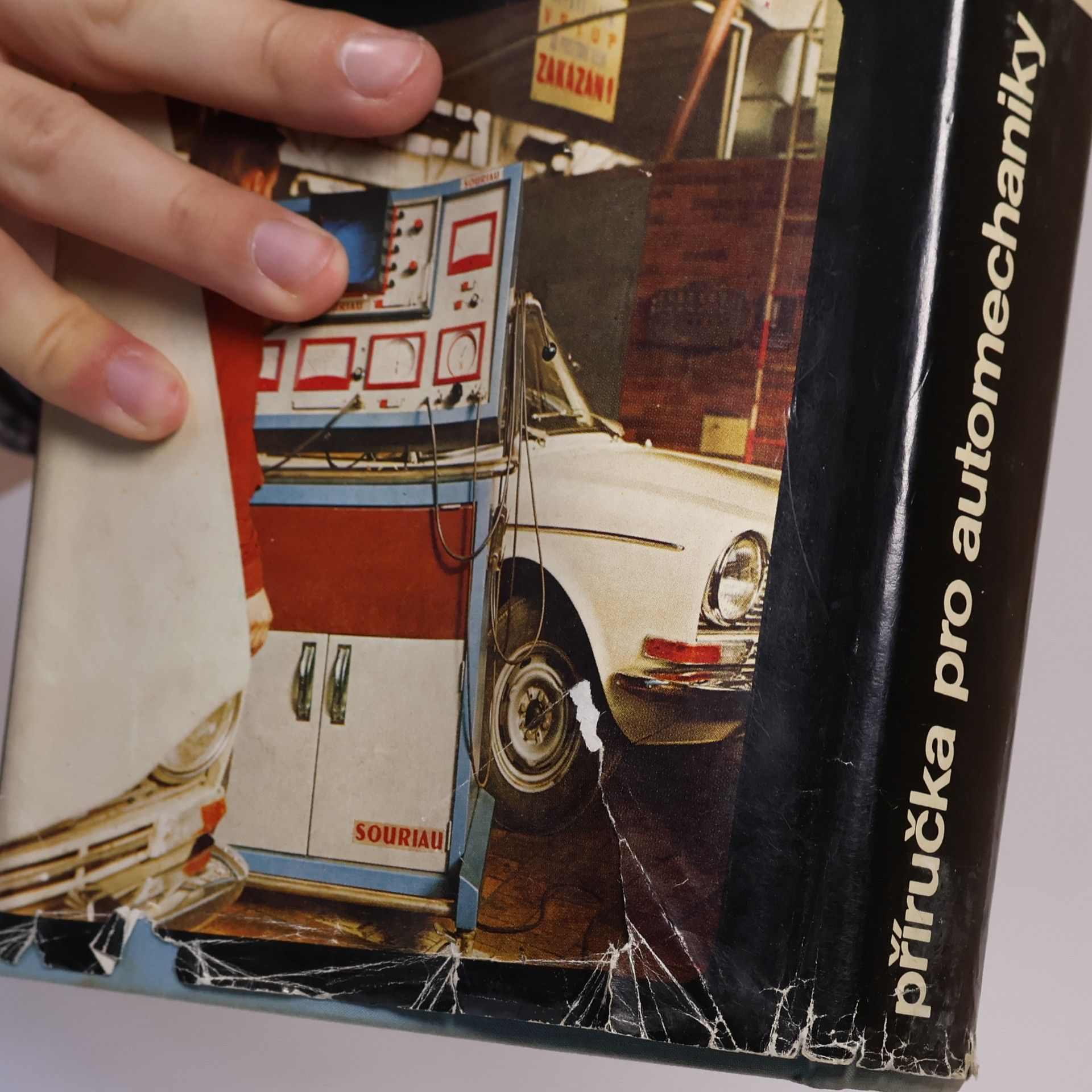Autores varios Příručka pro automechaniky