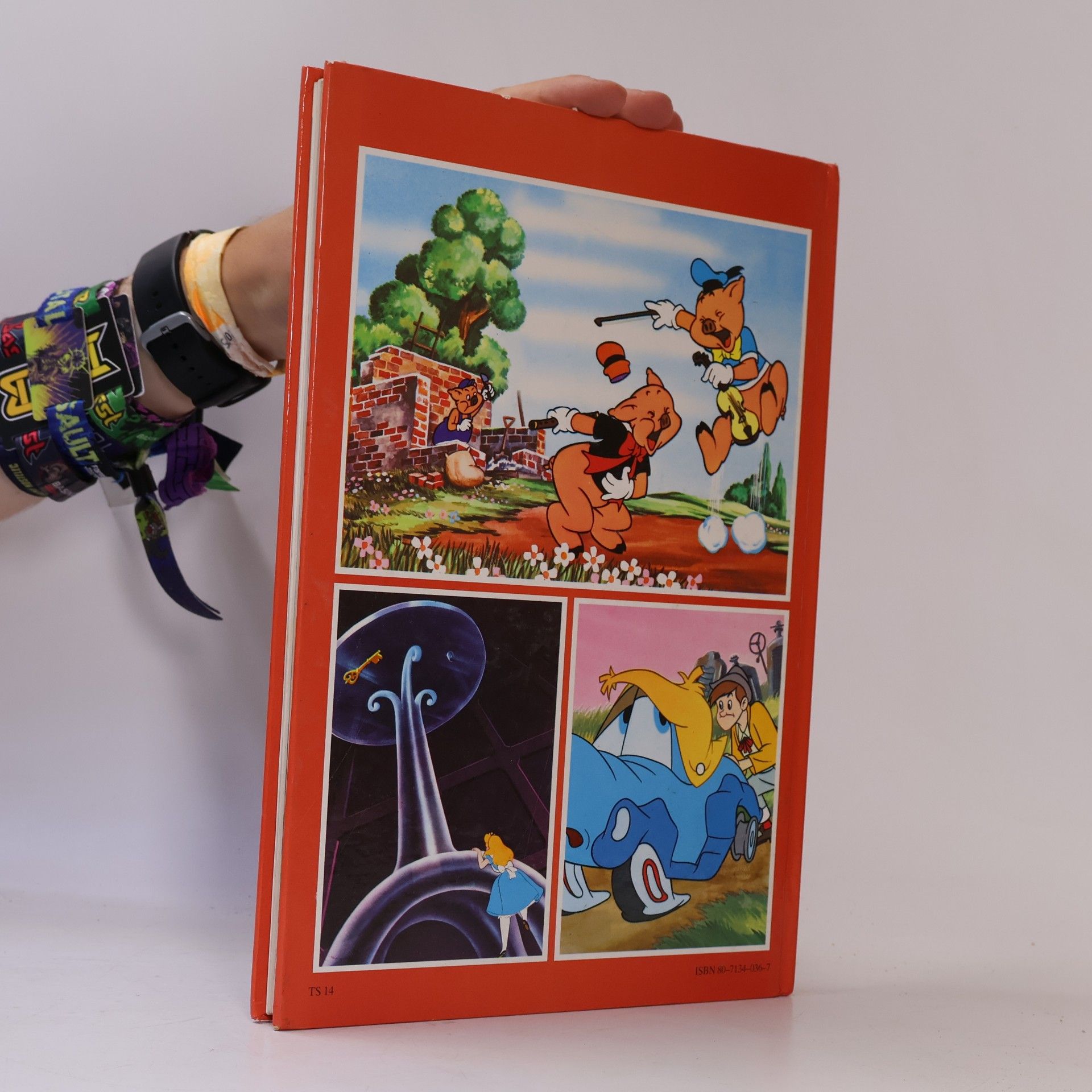 Walt Disney Alica v krajine zázrakov / Zuzi, malé modré autíčko / Tri prasiatka