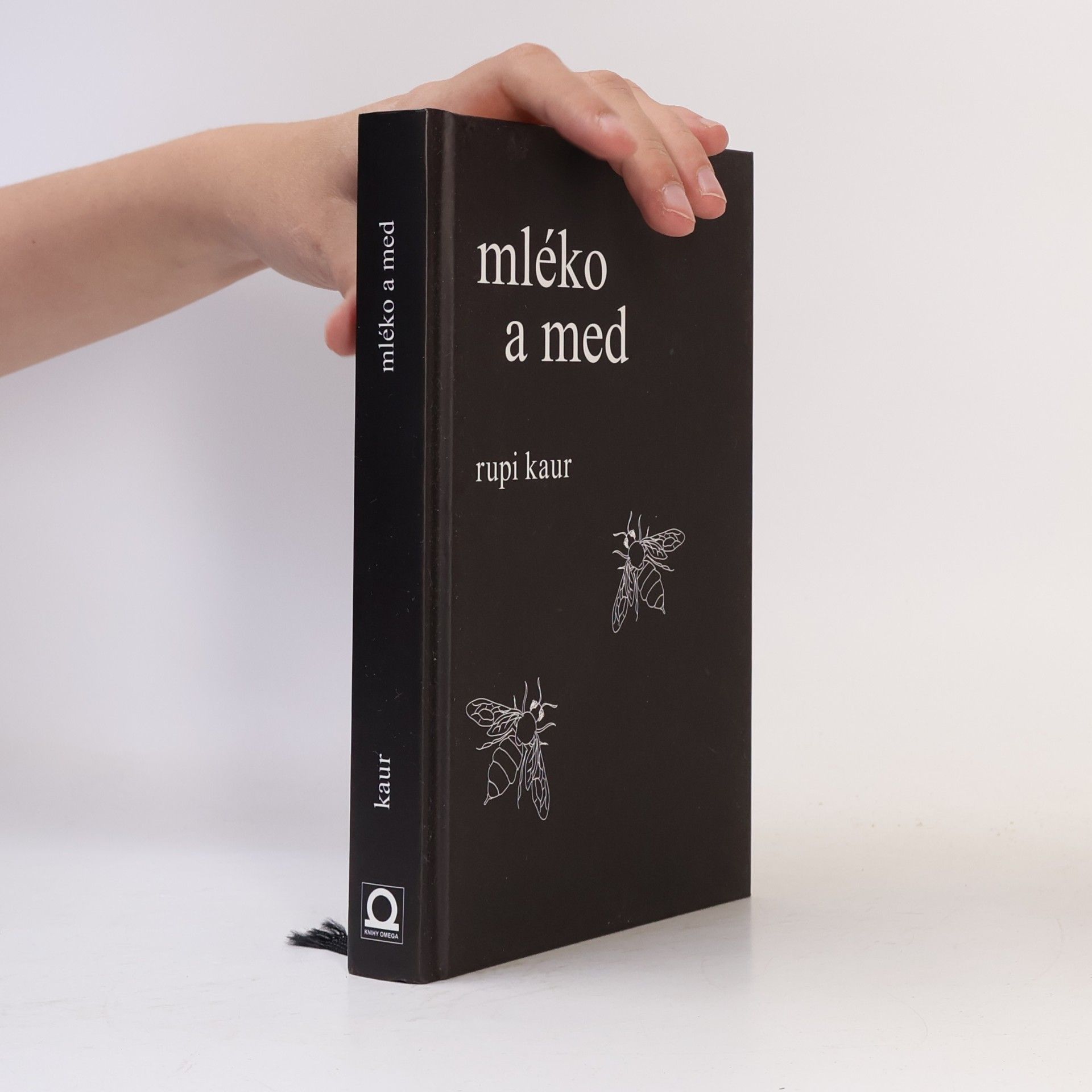 Rupi Kaur Mléko a med